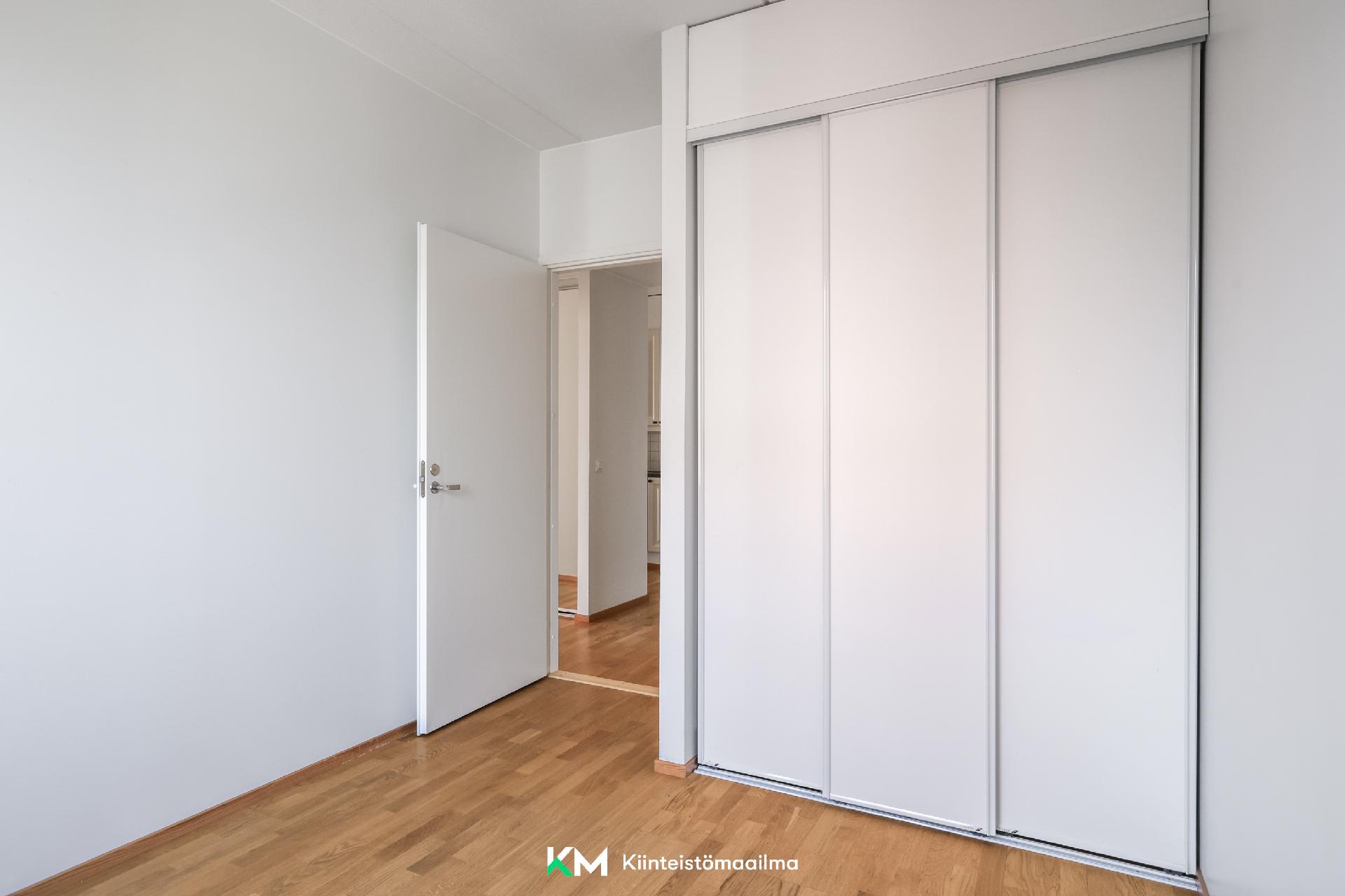 Nahkahousuntie 7, Lauttasaari, Helsinki