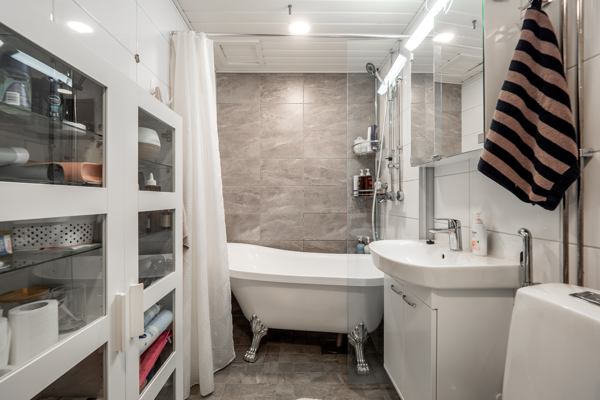 Kalliotie 20, Tuira, Oulu