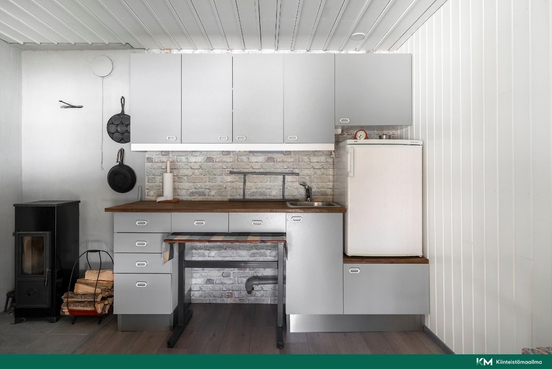 Saunarakennuksen keittiötila