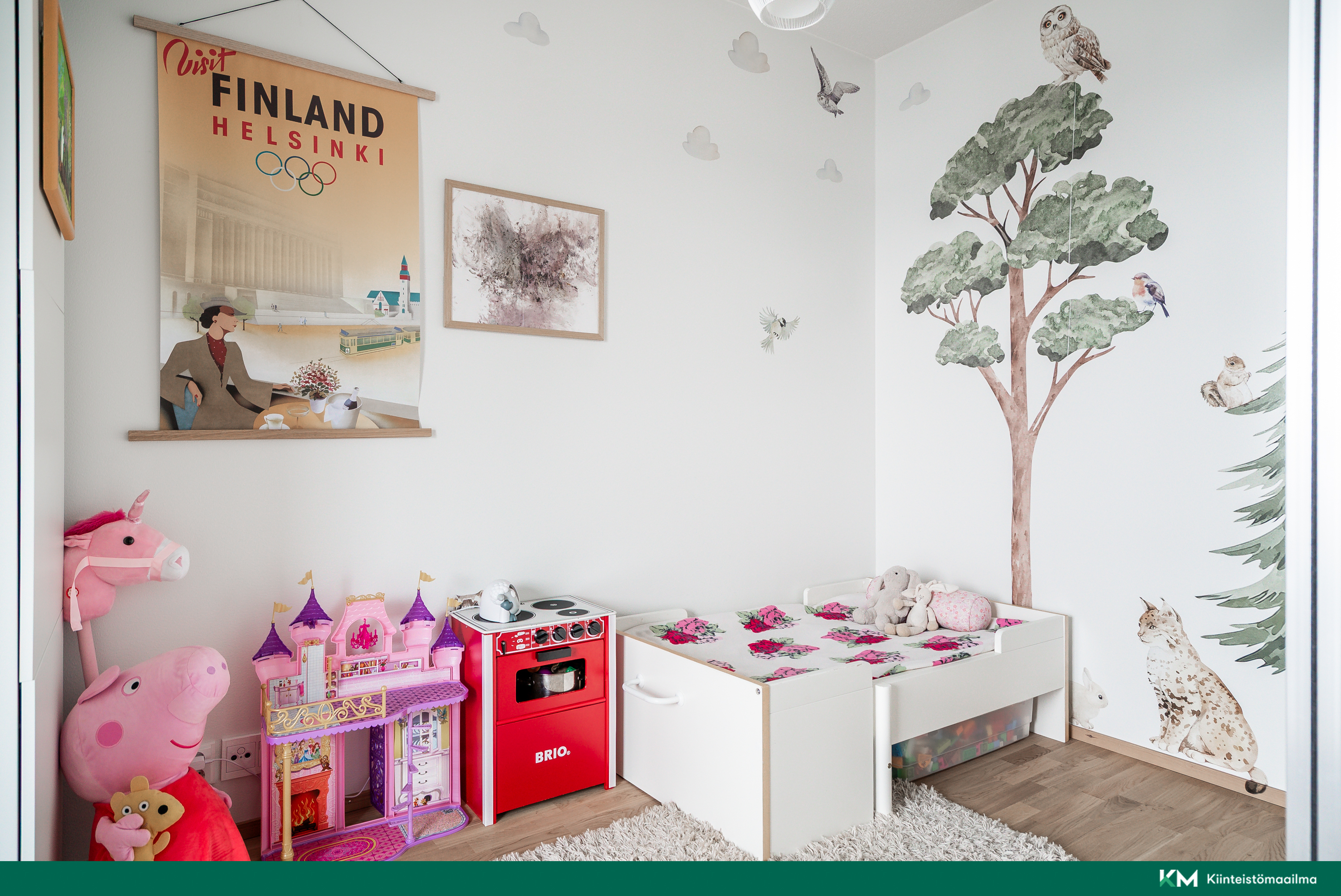 Oiva huone myös työtilaksi?