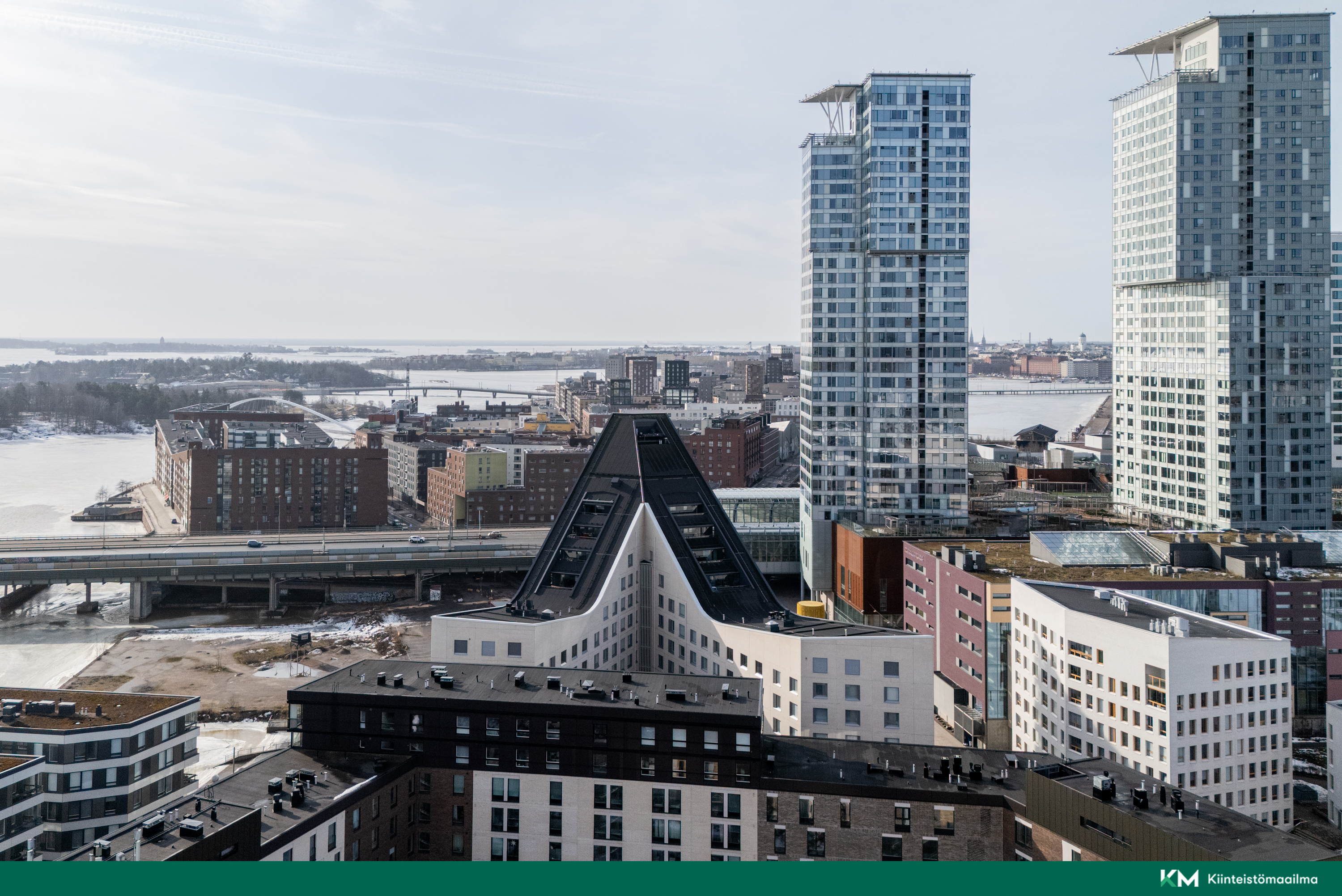 Julkisivu etelän suuntaan