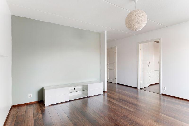 Renginpolku 8, Malminkartano, Helsinki