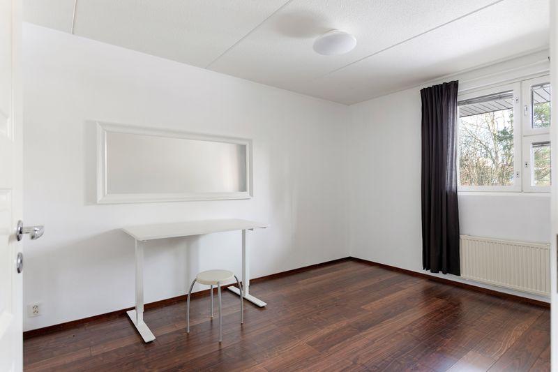 Renginpolku 8, Malminkartano, Helsinki