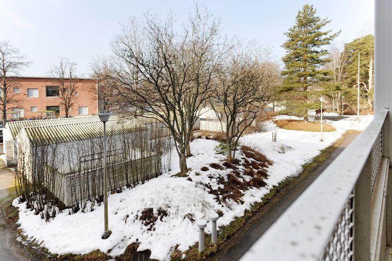 Renginpolku 8, Malminkartano, Helsinki