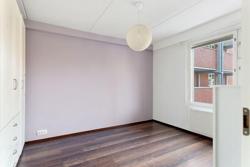 Renginpolku 8, Malminkartano, Helsinki