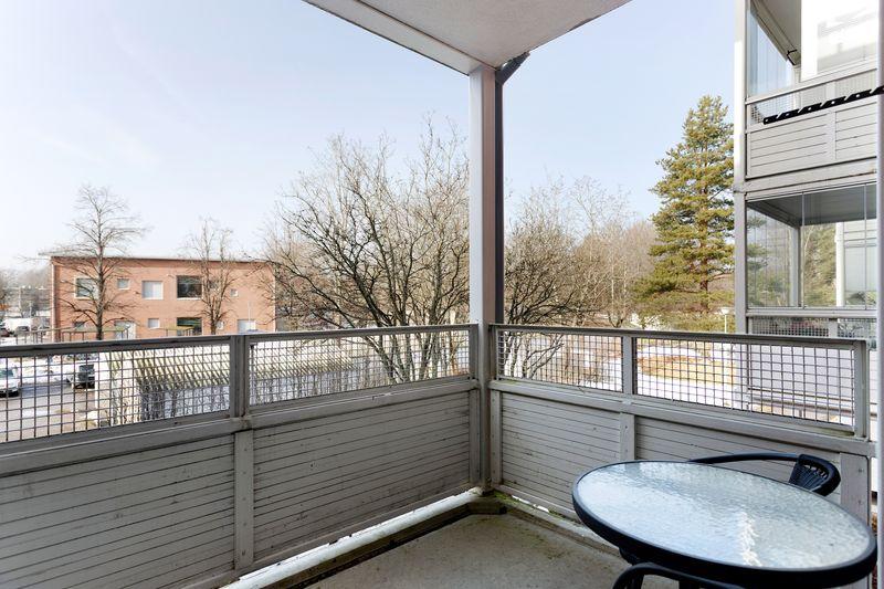 Renginpolku 8, Malminkartano, Helsinki