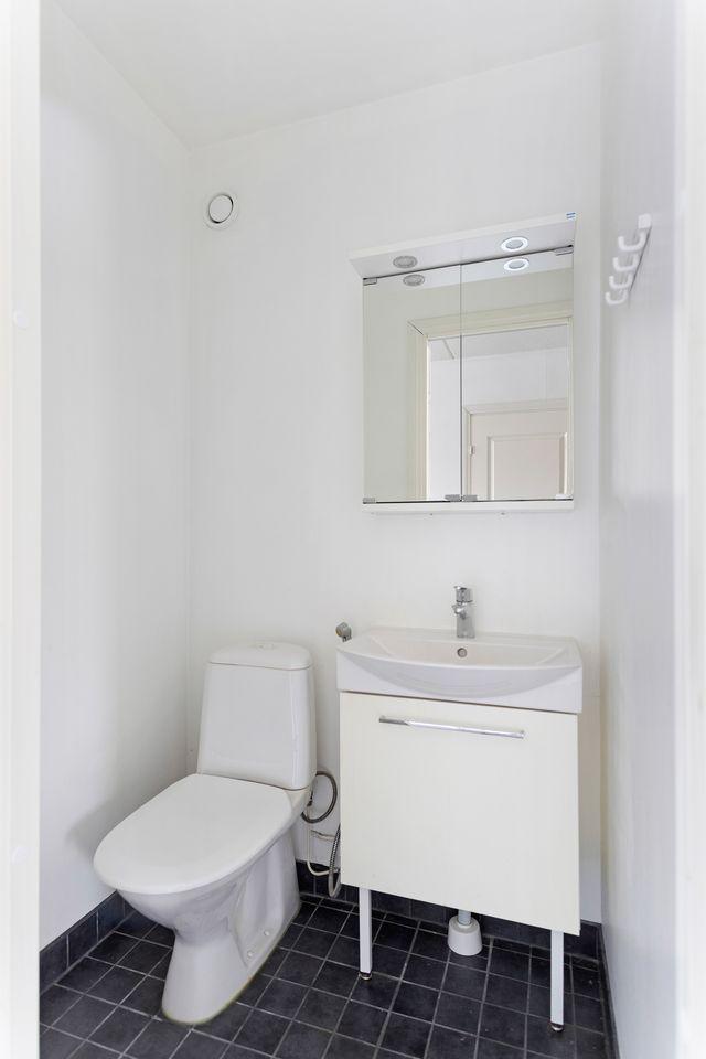 Renginpolku 8, Malminkartano, Helsinki