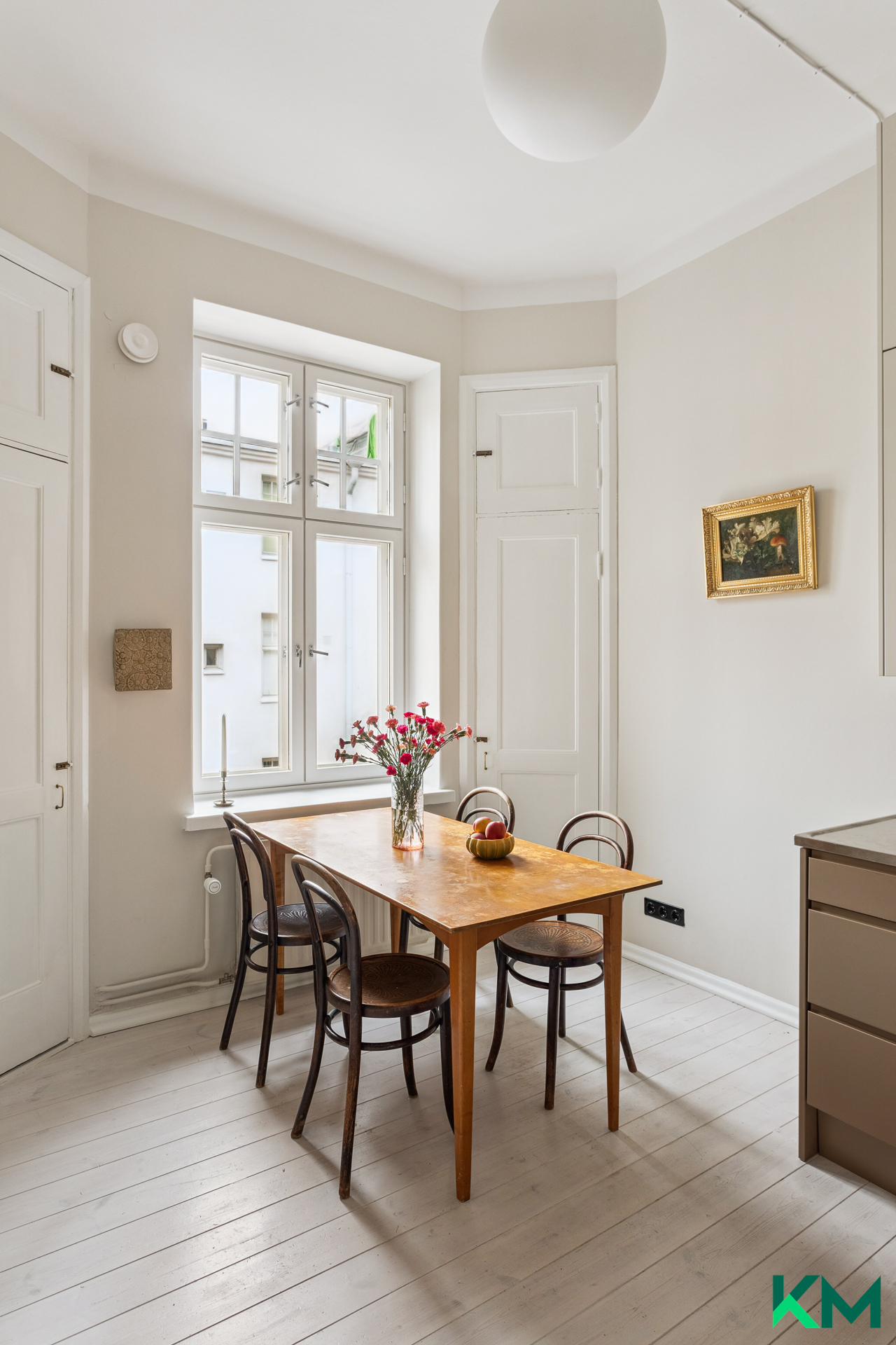 Iso Roobertinkatu 15, Punavuori, Helsinki