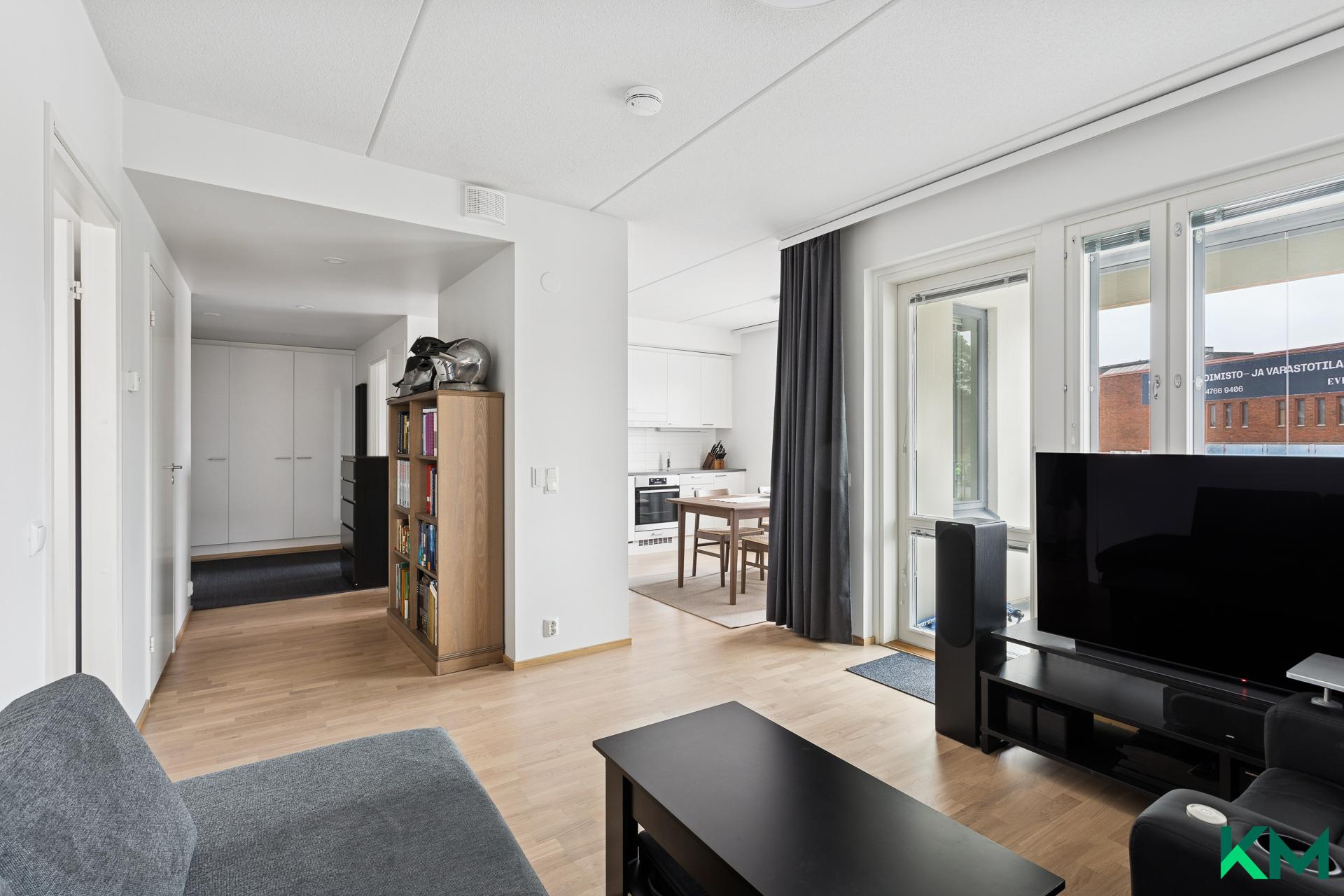 Kuninkaantammenkierto 10, Kuninkaantammi, Helsinki