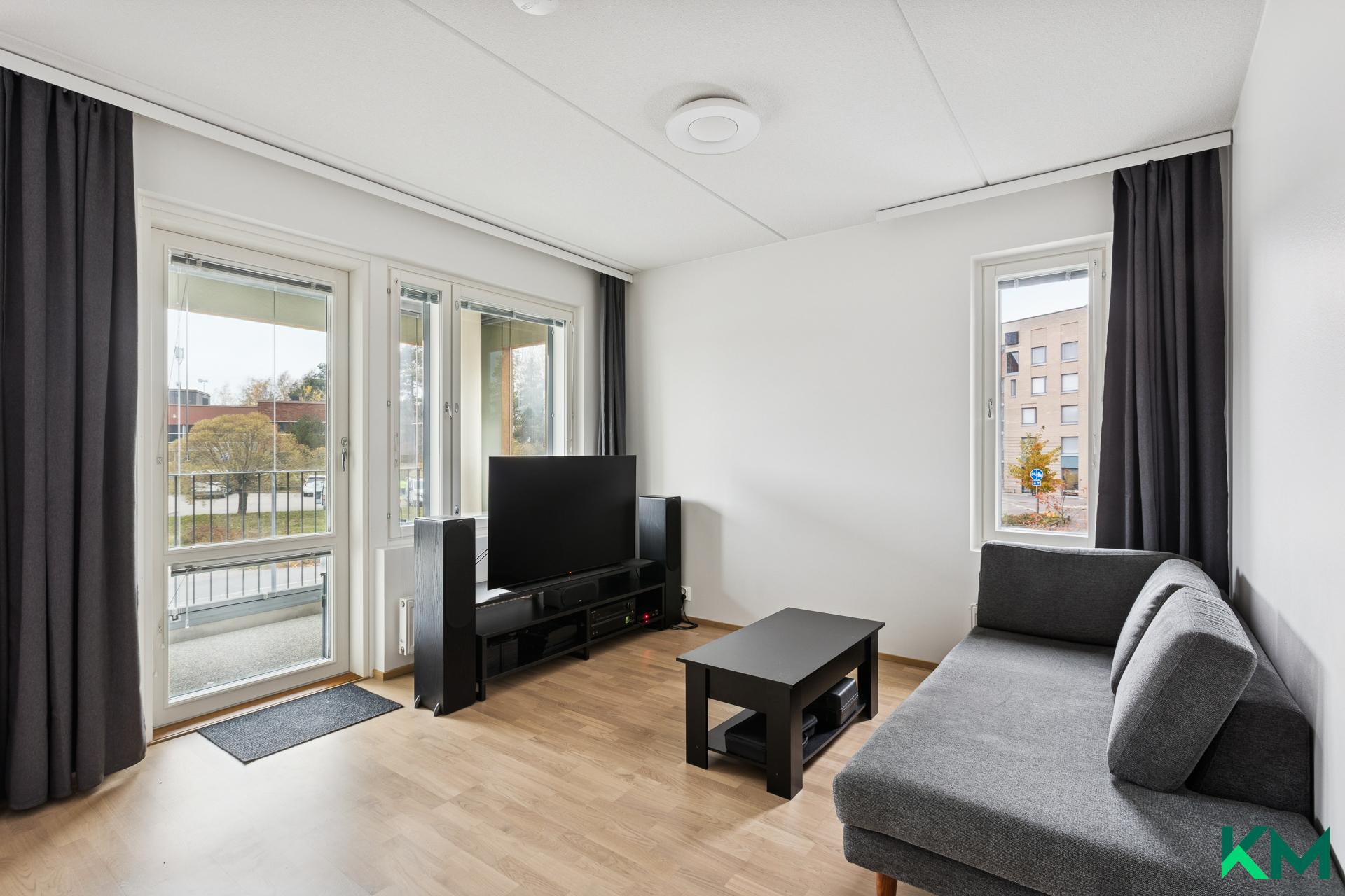 Kuninkaantammenkierto 10, Kuninkaantammi, Helsinki