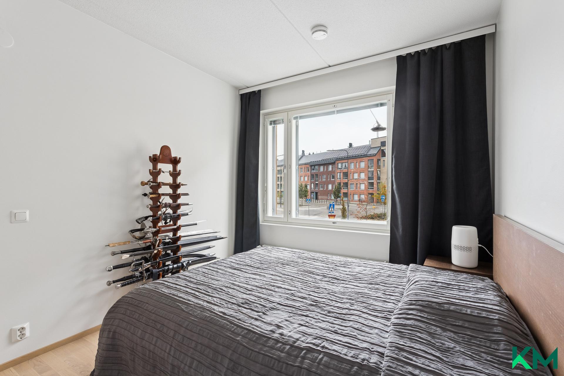 Kuninkaantammenkierto 10, Kuninkaantammi, Helsinki