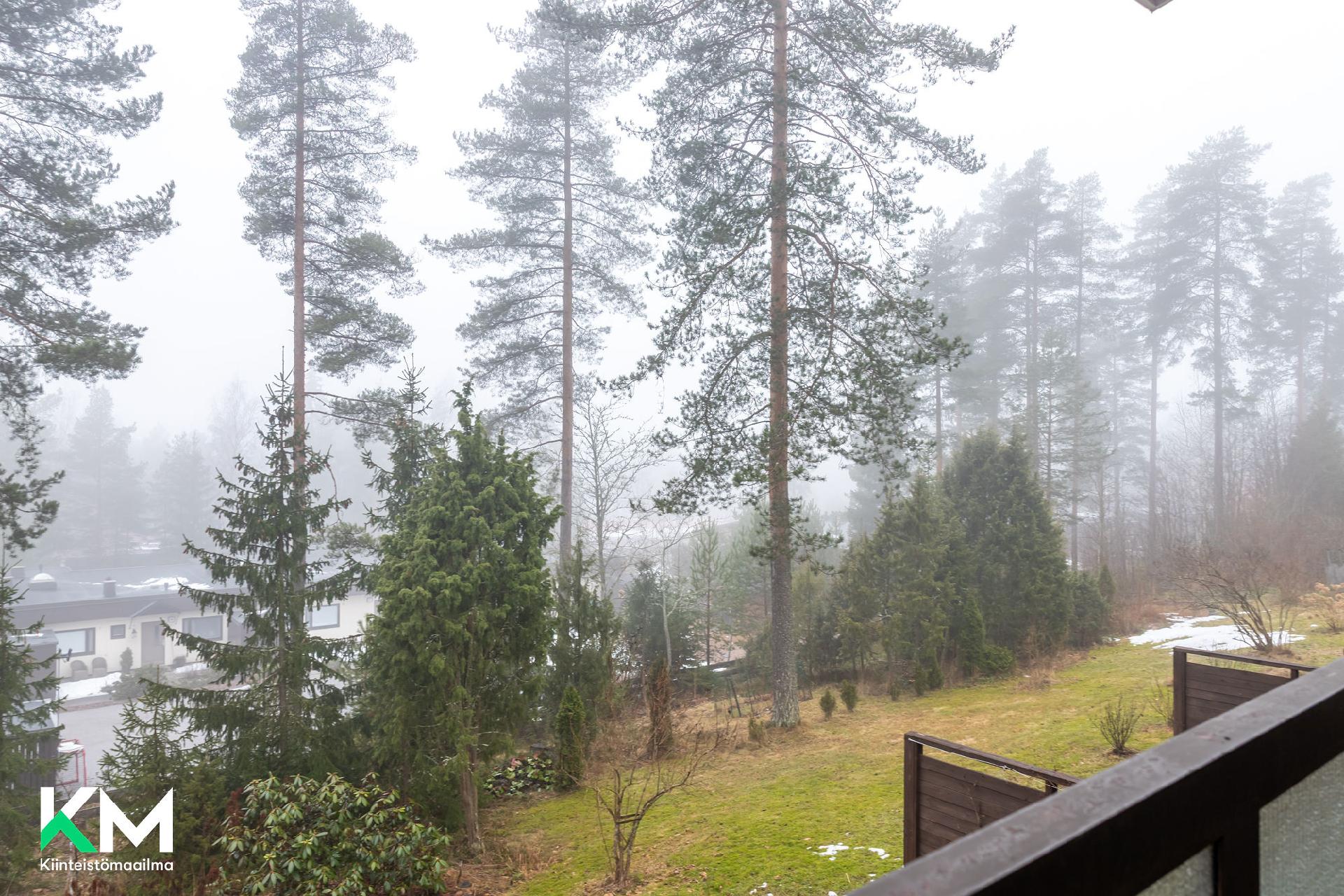 maisema parvekkeelta