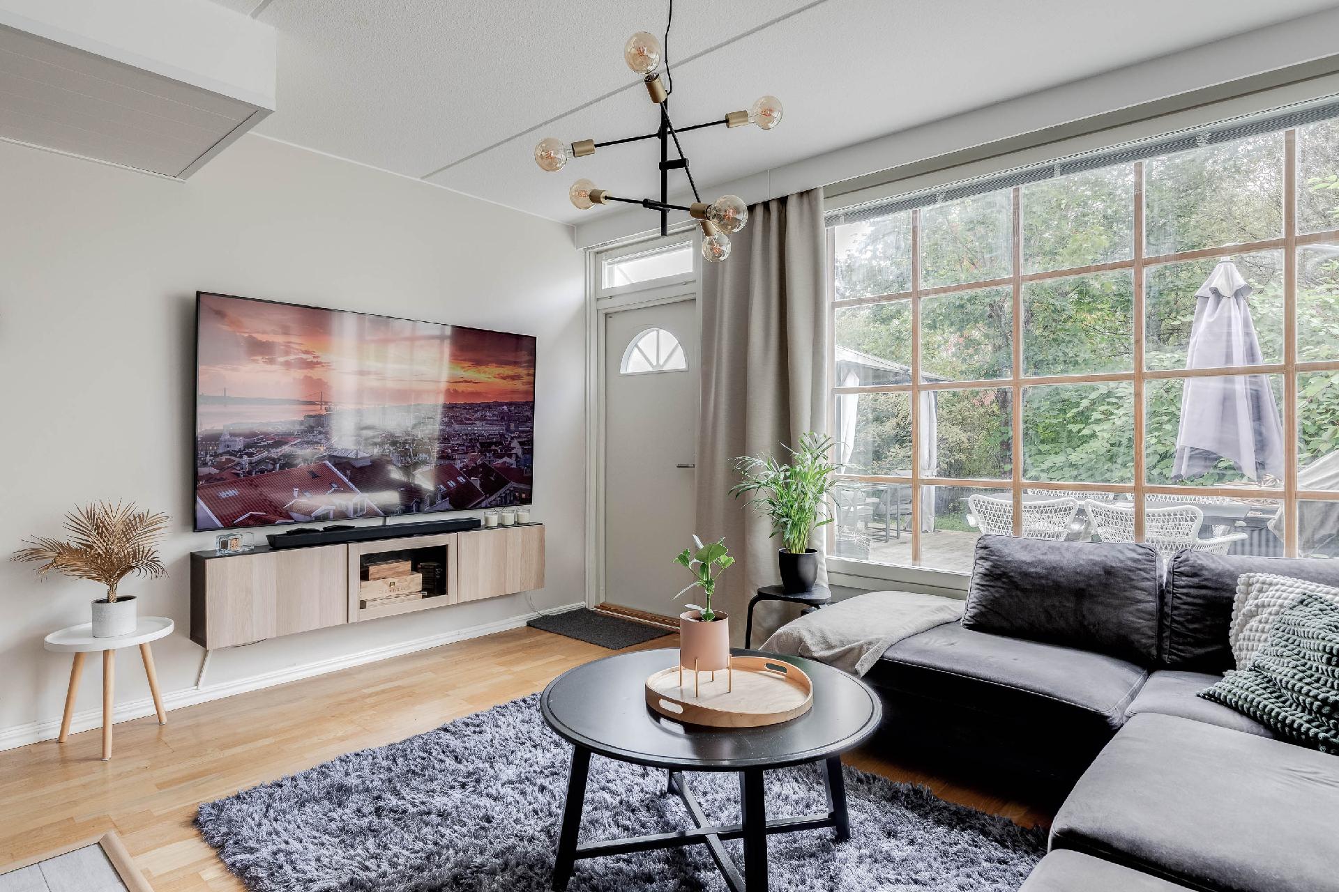 Kotitorpantie 3, Torpparinmäki, Helsinki