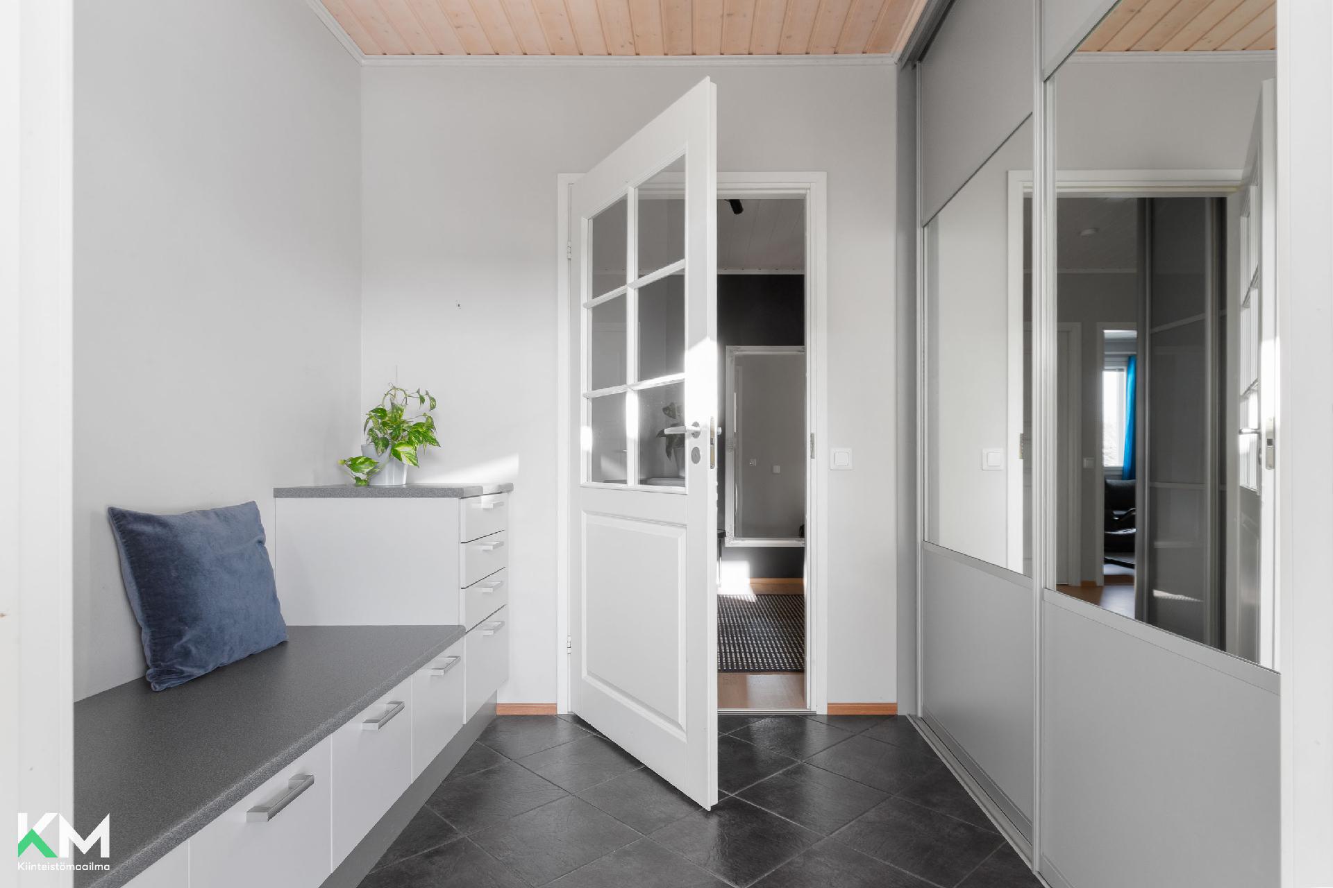 Takapellontie 6, Kumpula, Hollola