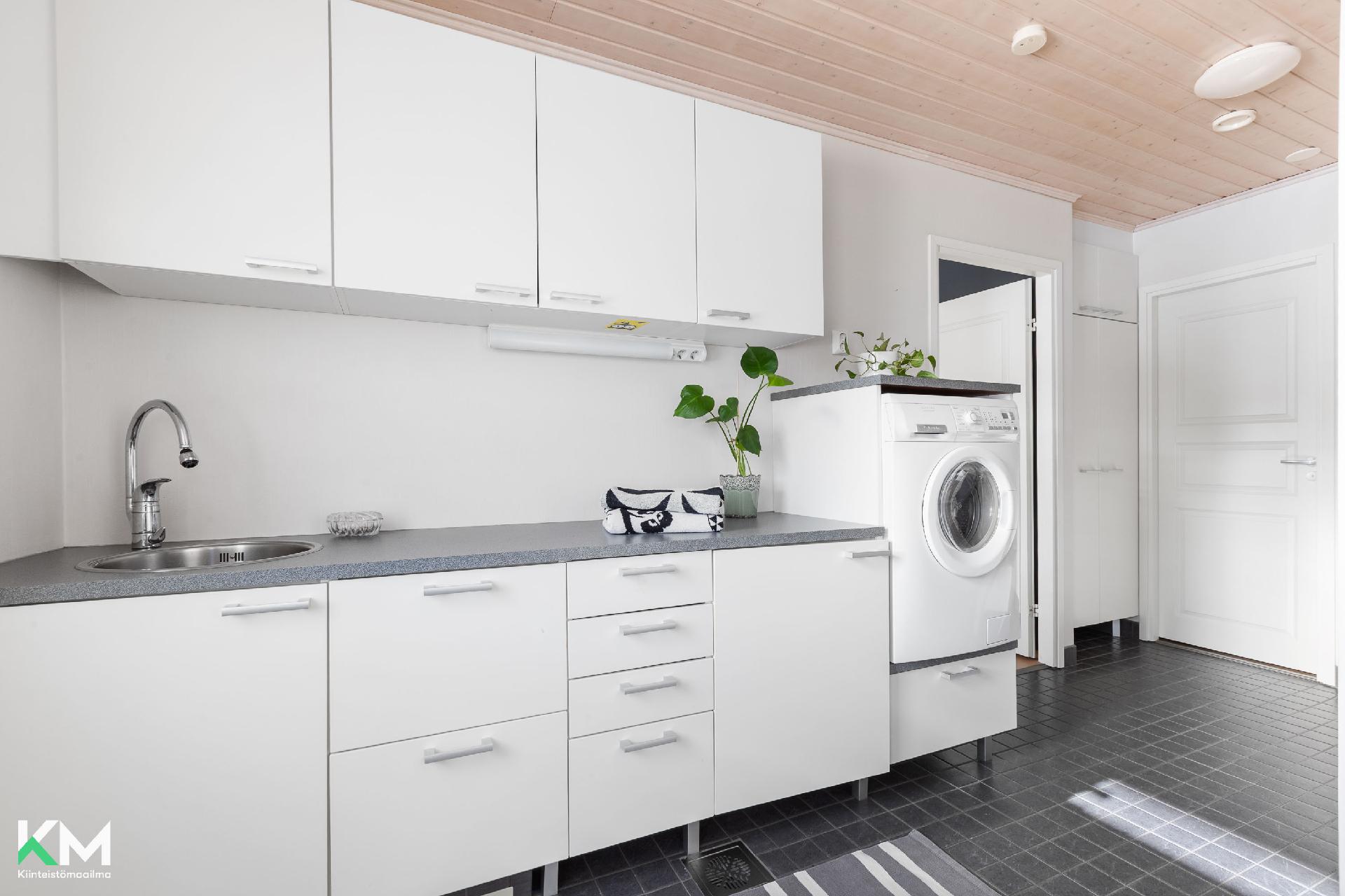 Takapellontie 6, Kumpula, Hollola