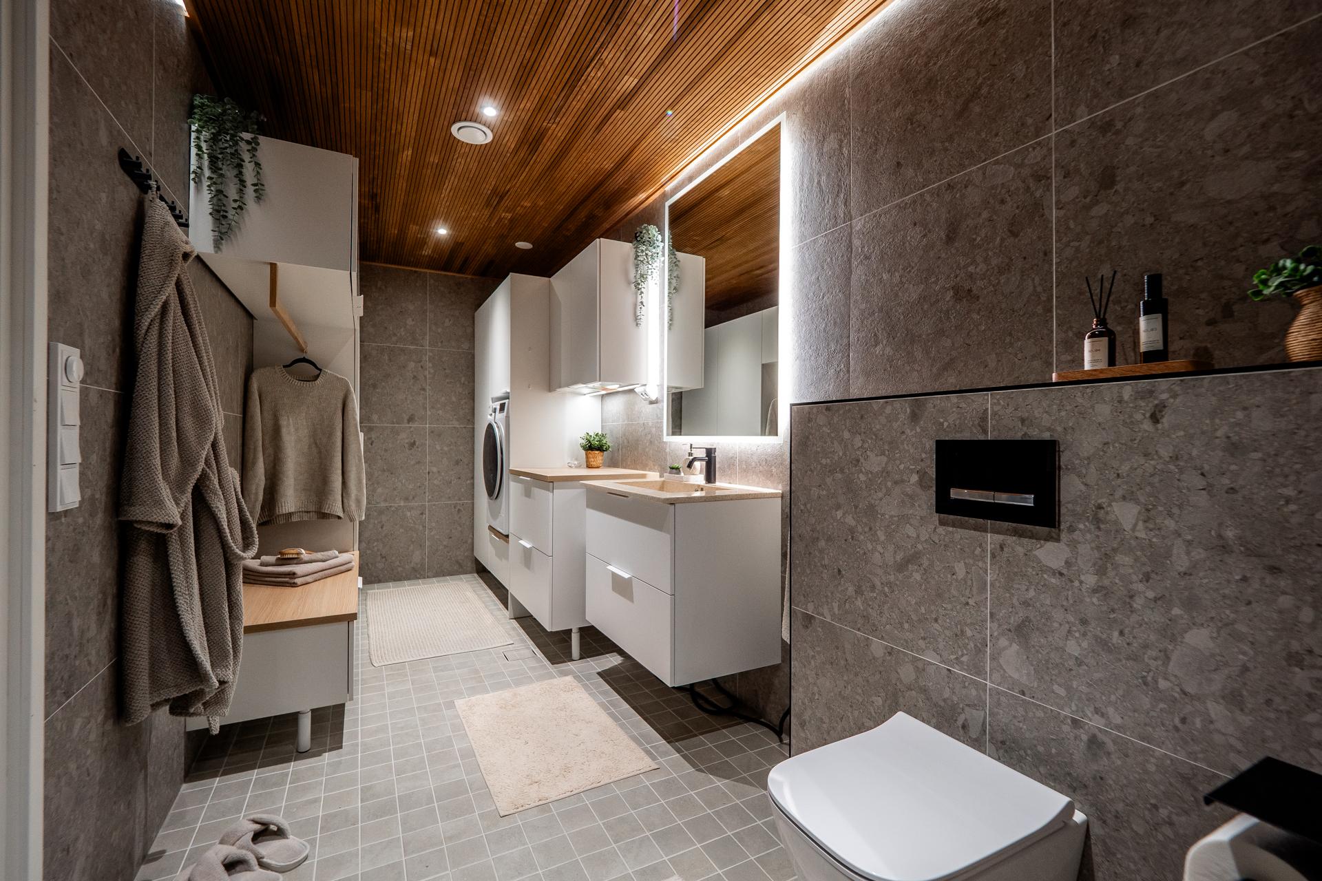 Pyyntimiehentie 1, Metsärinne, Kempele