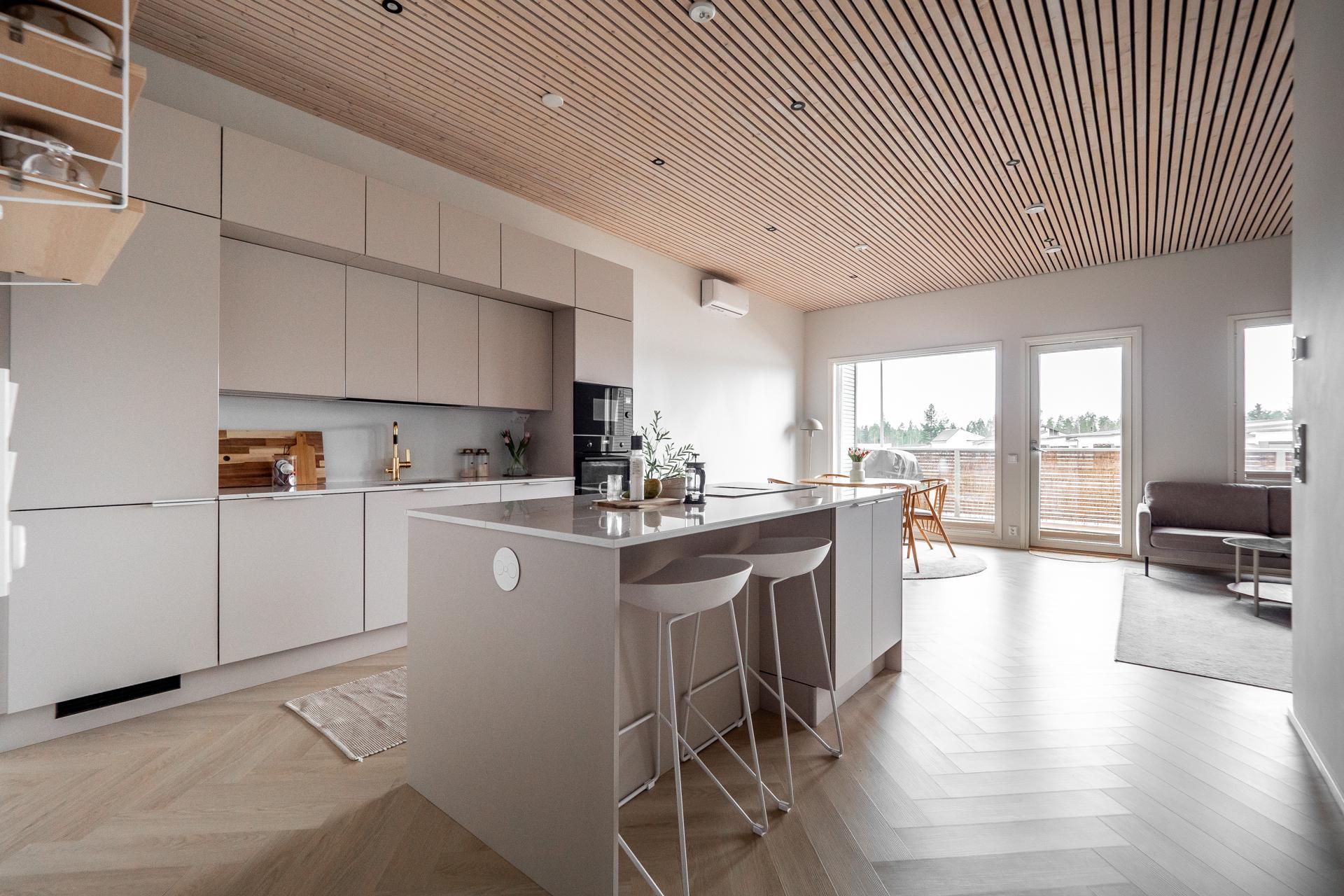 Pyyntimiehentie 1, Metsärinne, Kempele