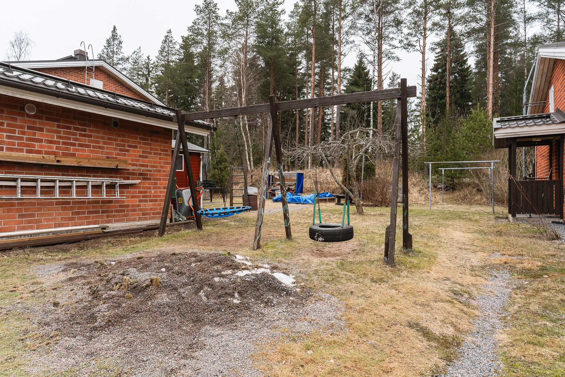 Taloyhtiön leikkialue