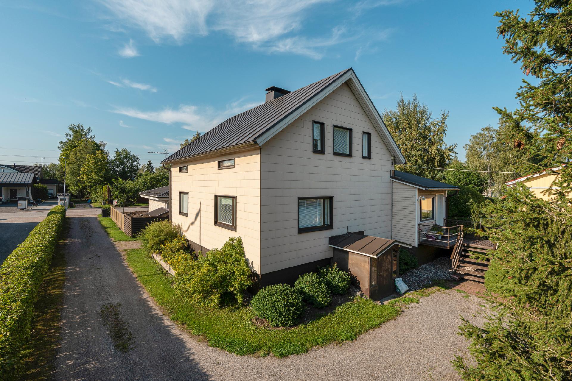 Leivosentie 4, Tapaninkylä, Helsinki