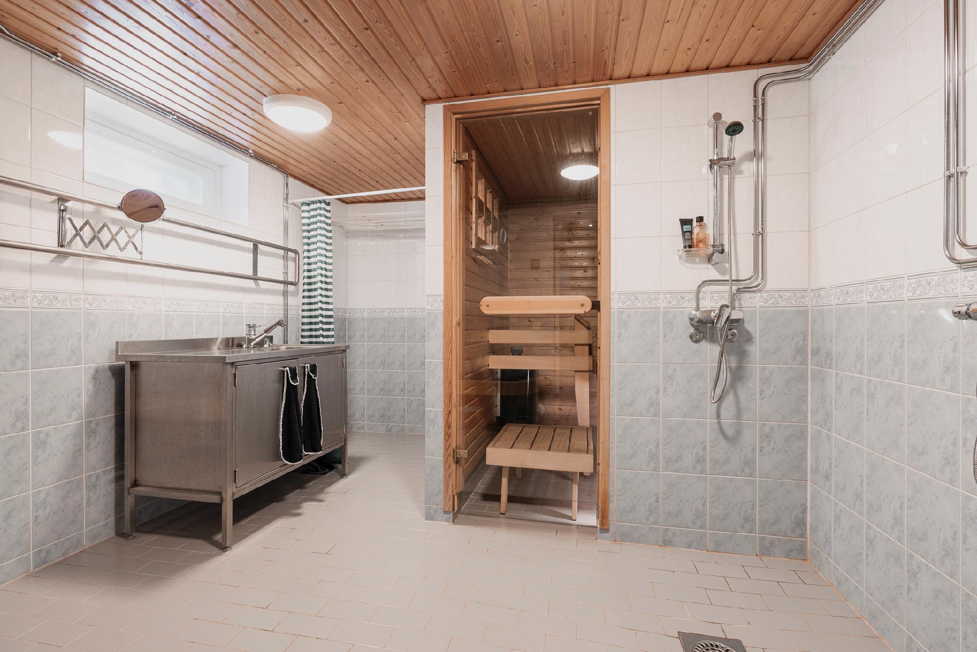 Leivosentie 4, Tapaninkylä, Helsinki