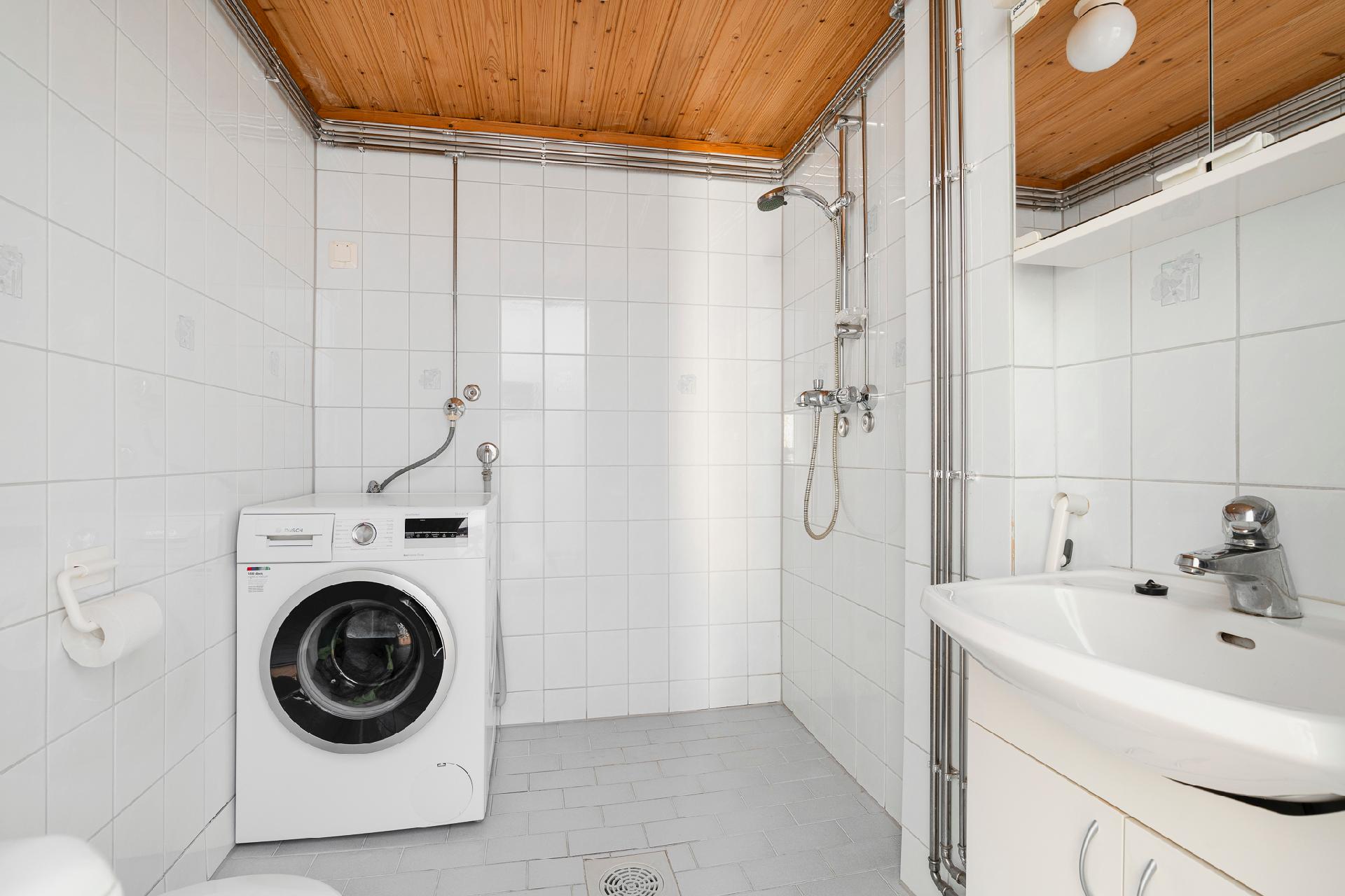 Leivosentie 4, Tapaninkylä, Helsinki