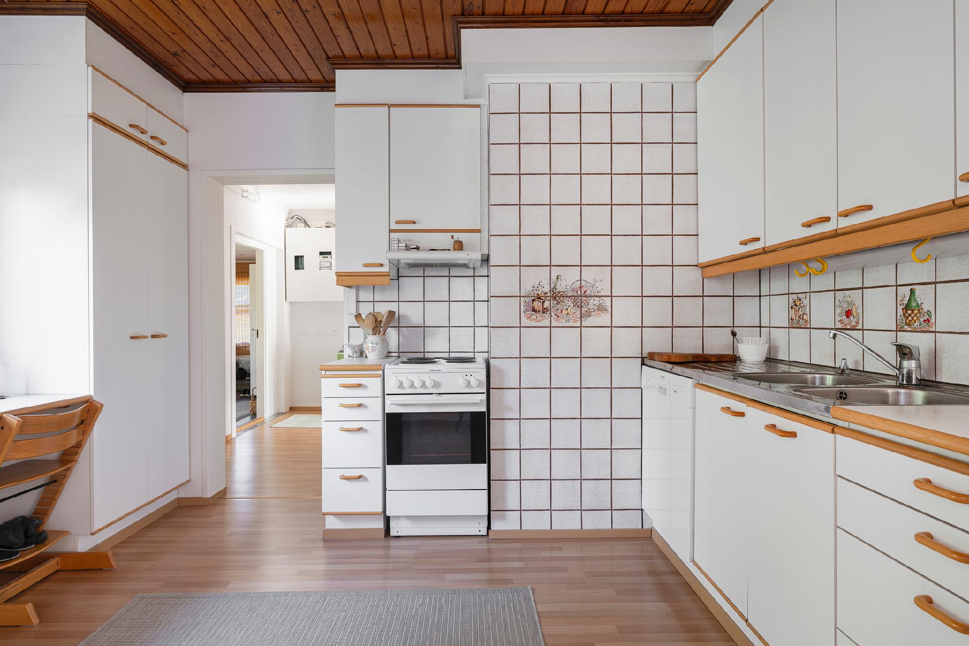 Leivosentie 4, Tapaninkylä, Helsinki