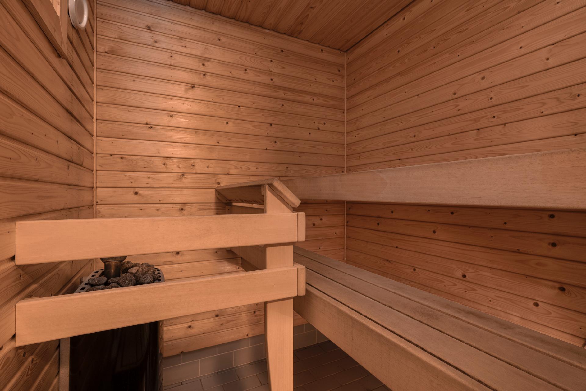 Leivosentie 4, Tapaninkylä, Helsinki