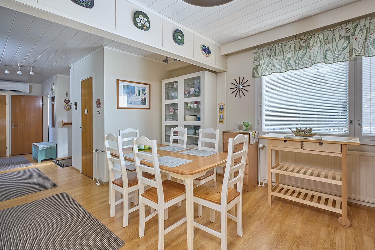 Orvokkipolku 9, Moisio, Lohja