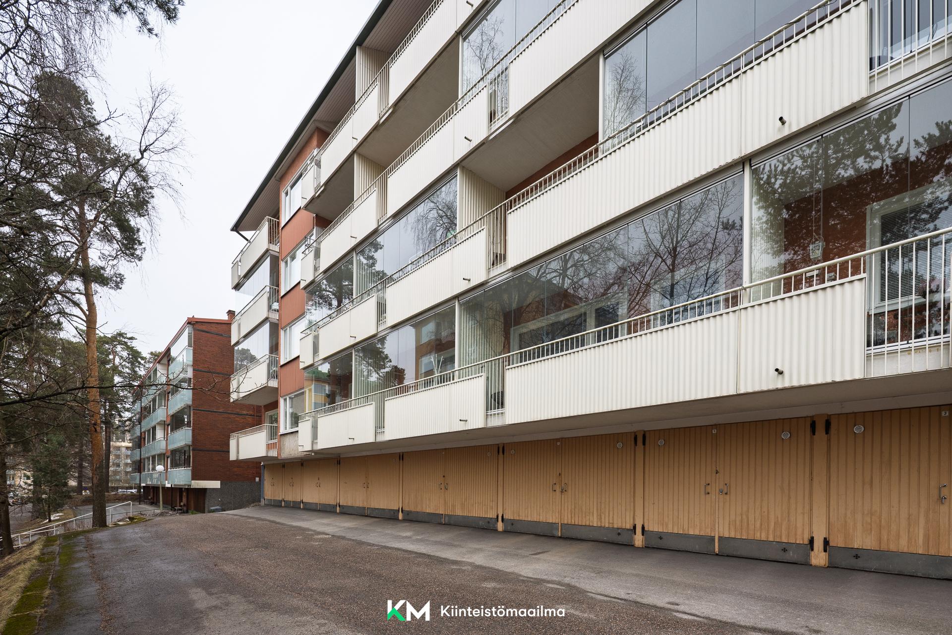 Rakuunantie 7, Munkkiniemi, Helsinki