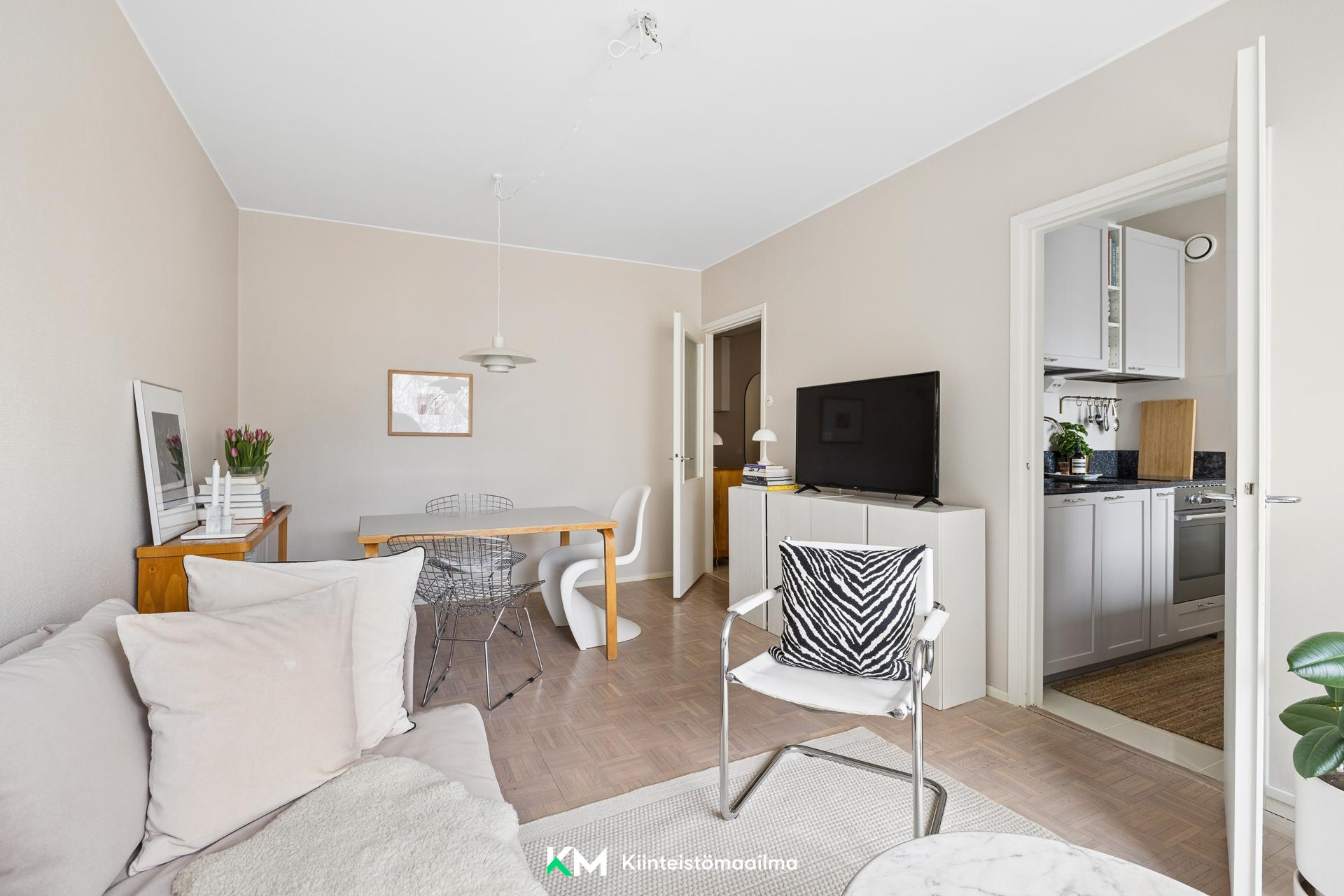 Rakuunantie 7, Munkkiniemi, Helsinki