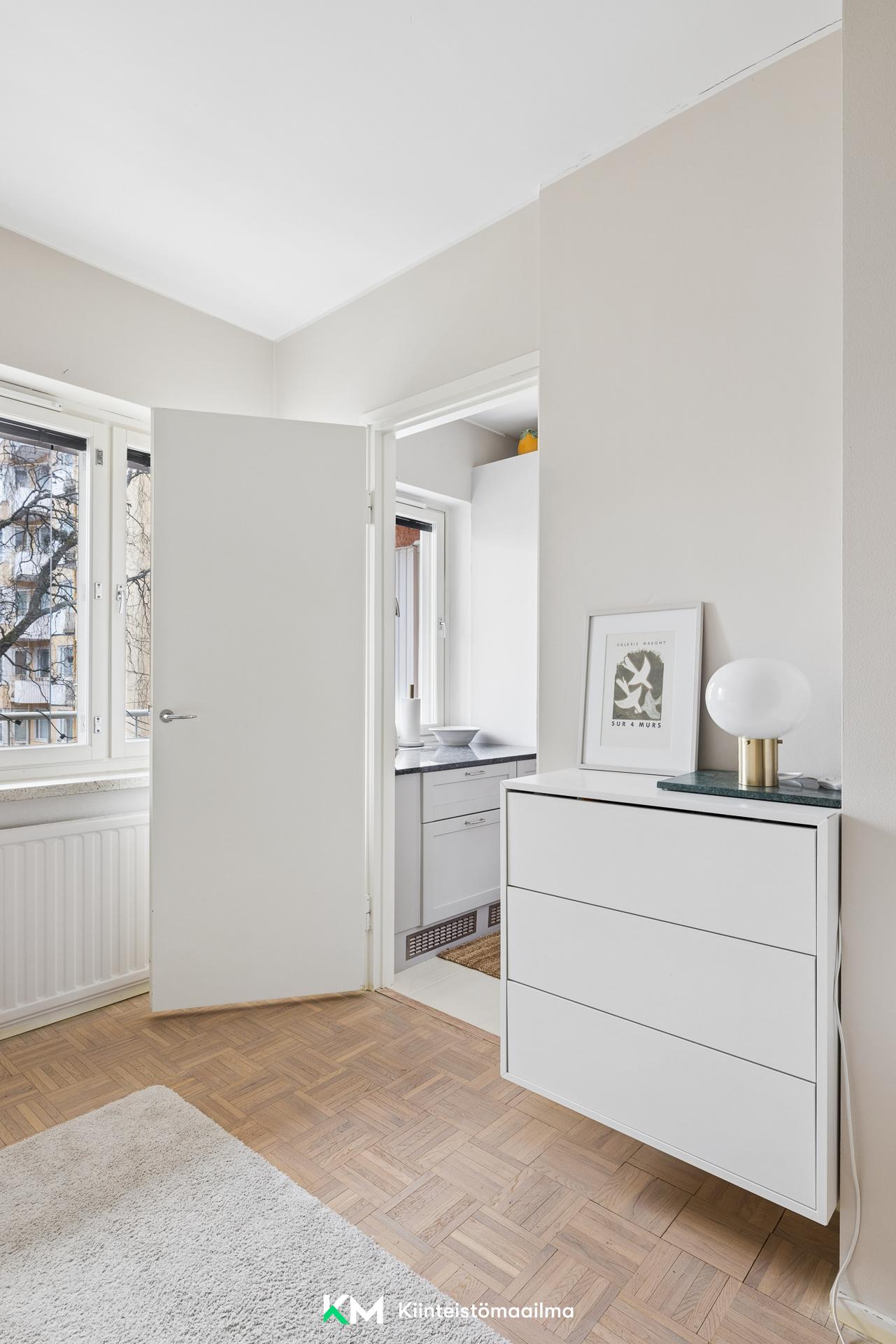 Rakuunantie 7, Munkkiniemi, Helsinki