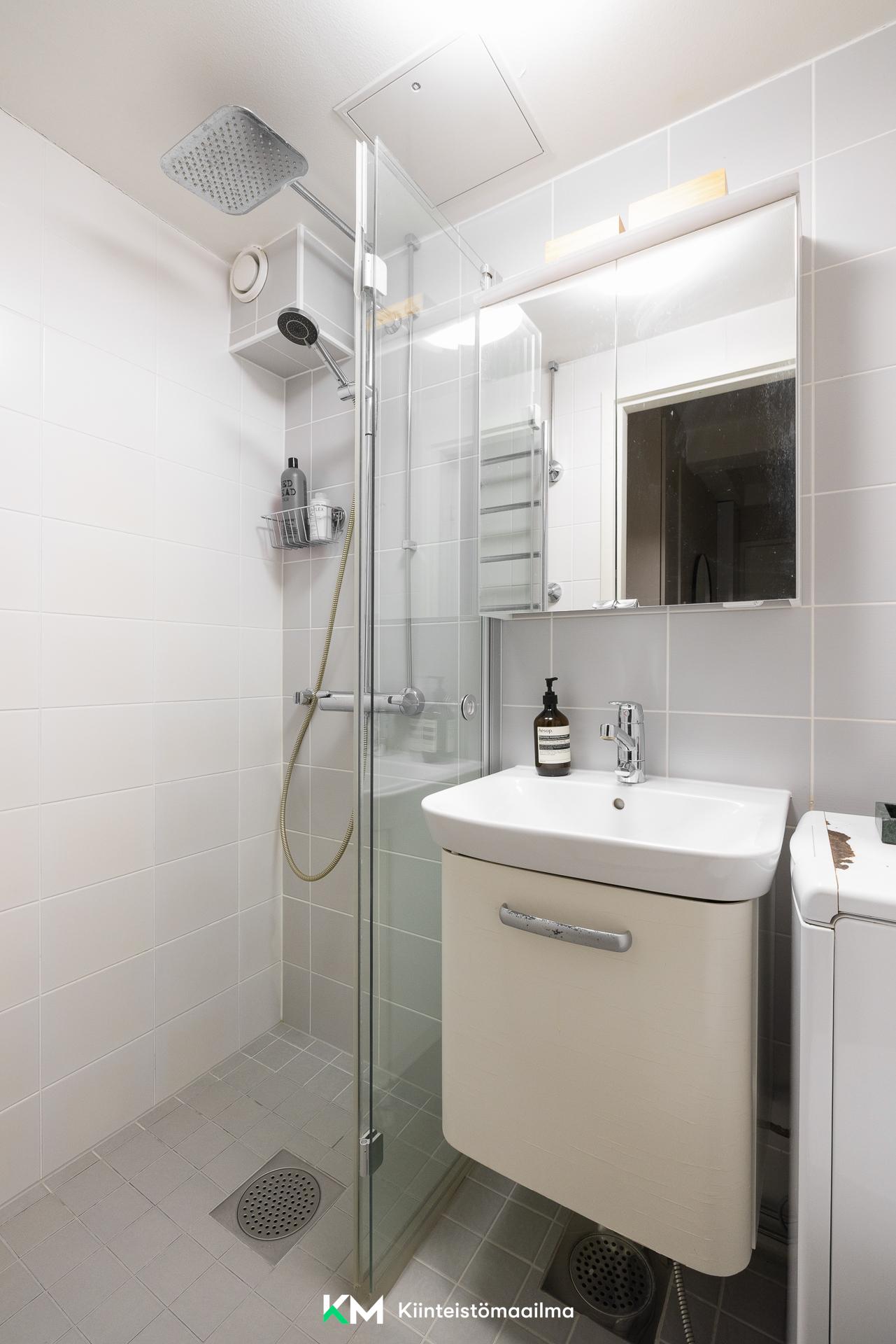 Rakuunantie 7, Munkkiniemi, Helsinki