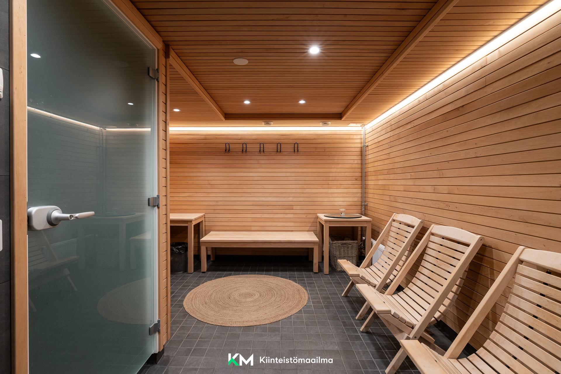 Rakuunantie 7, Munkkiniemi, Helsinki