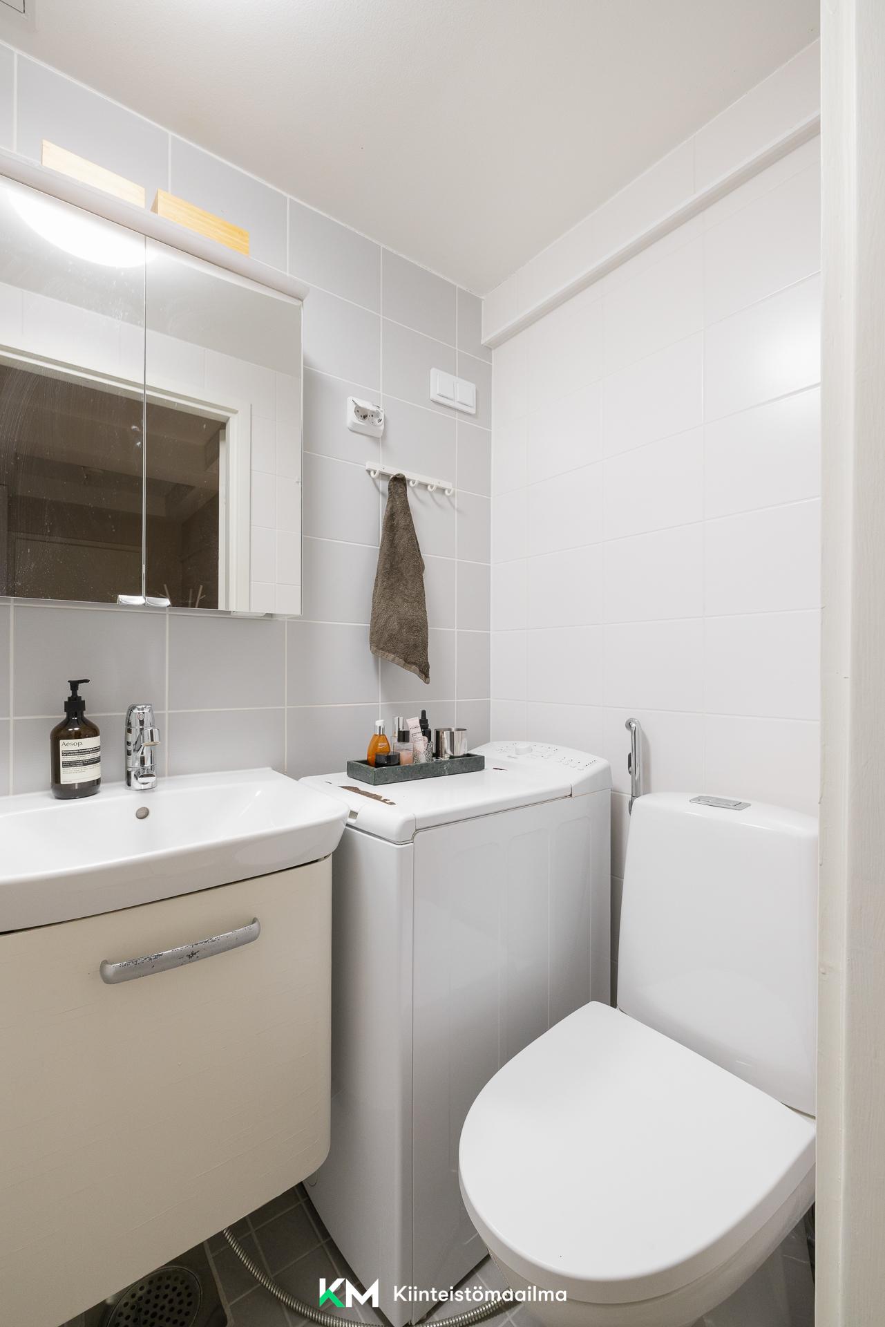 Rakuunantie 7, Munkkiniemi, Helsinki