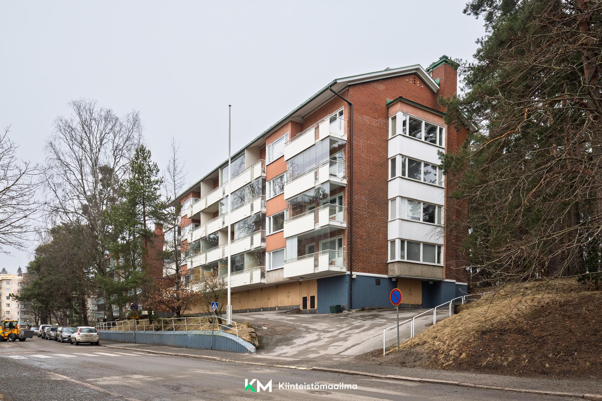 Rakuunantie 7, Munkkiniemi, Helsinki