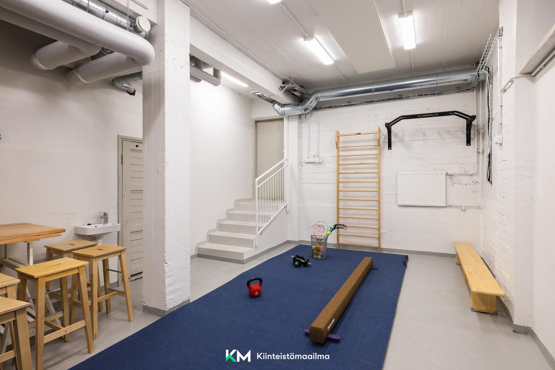 Rakuunantie 7, Munkkiniemi, Helsinki