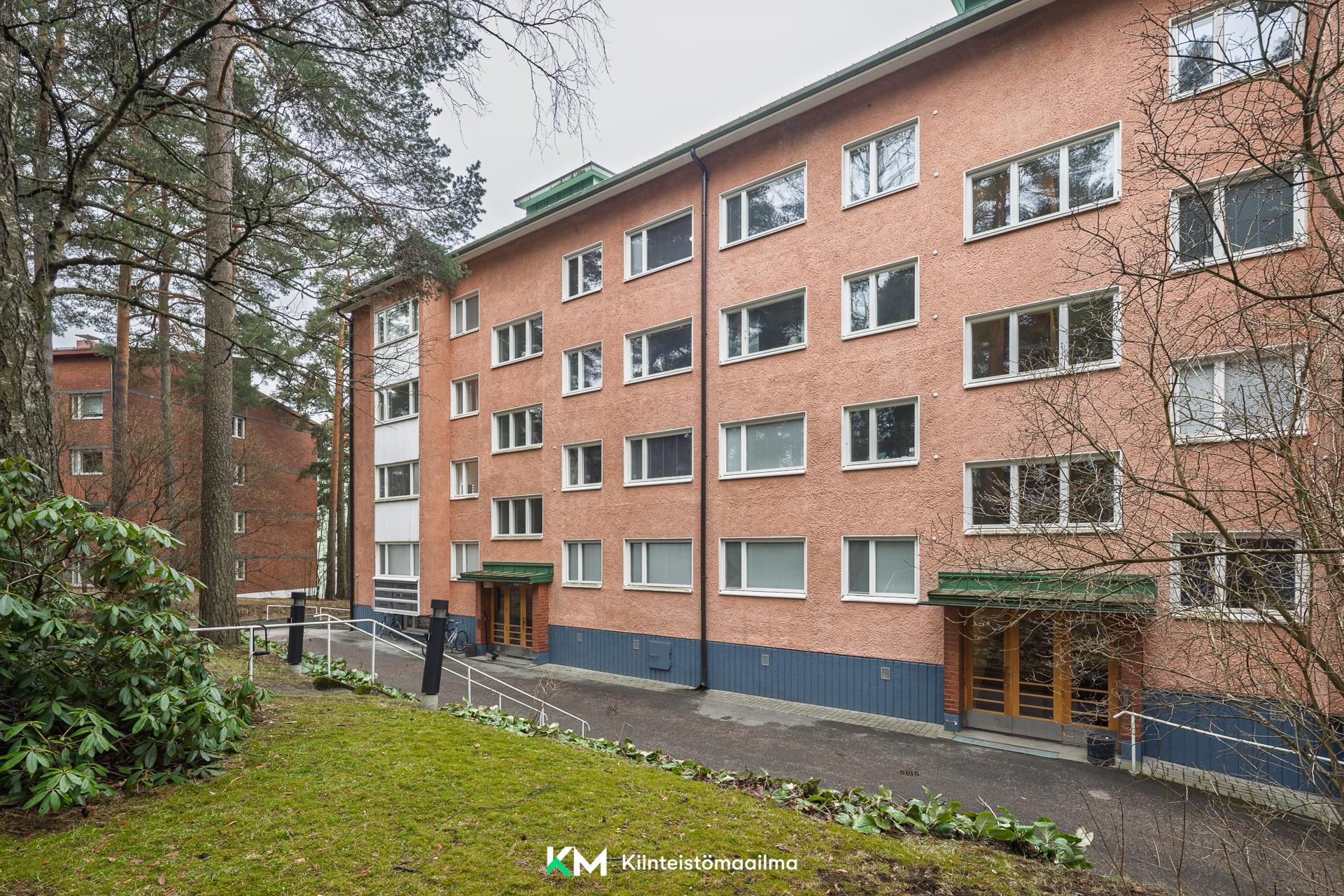 Rakuunantie 7, Munkkiniemi, Helsinki