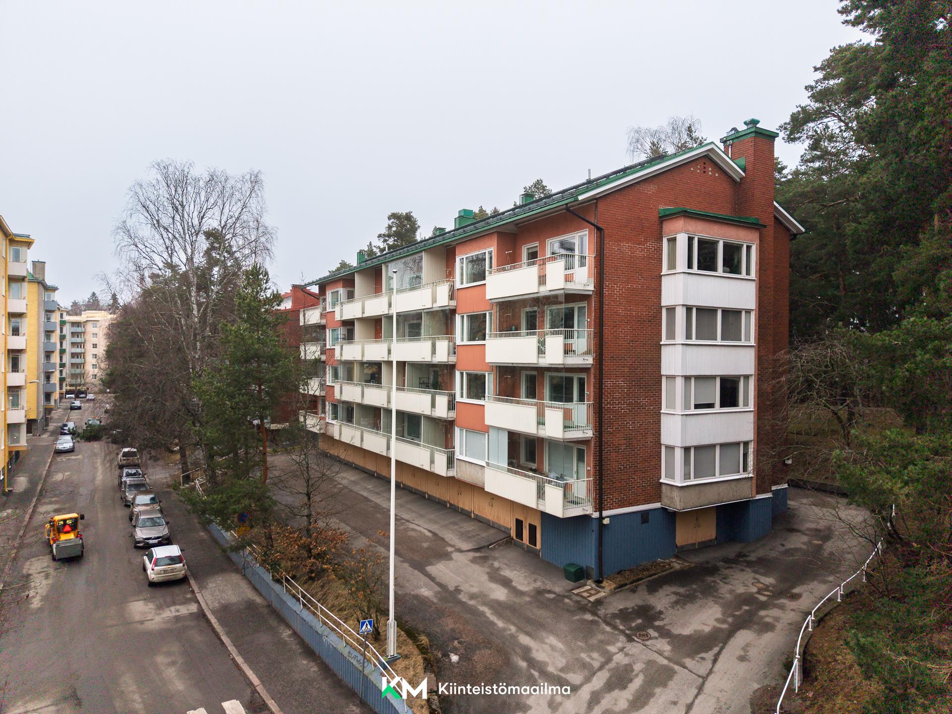 Rakuunantie 7, Munkkiniemi, Helsinki