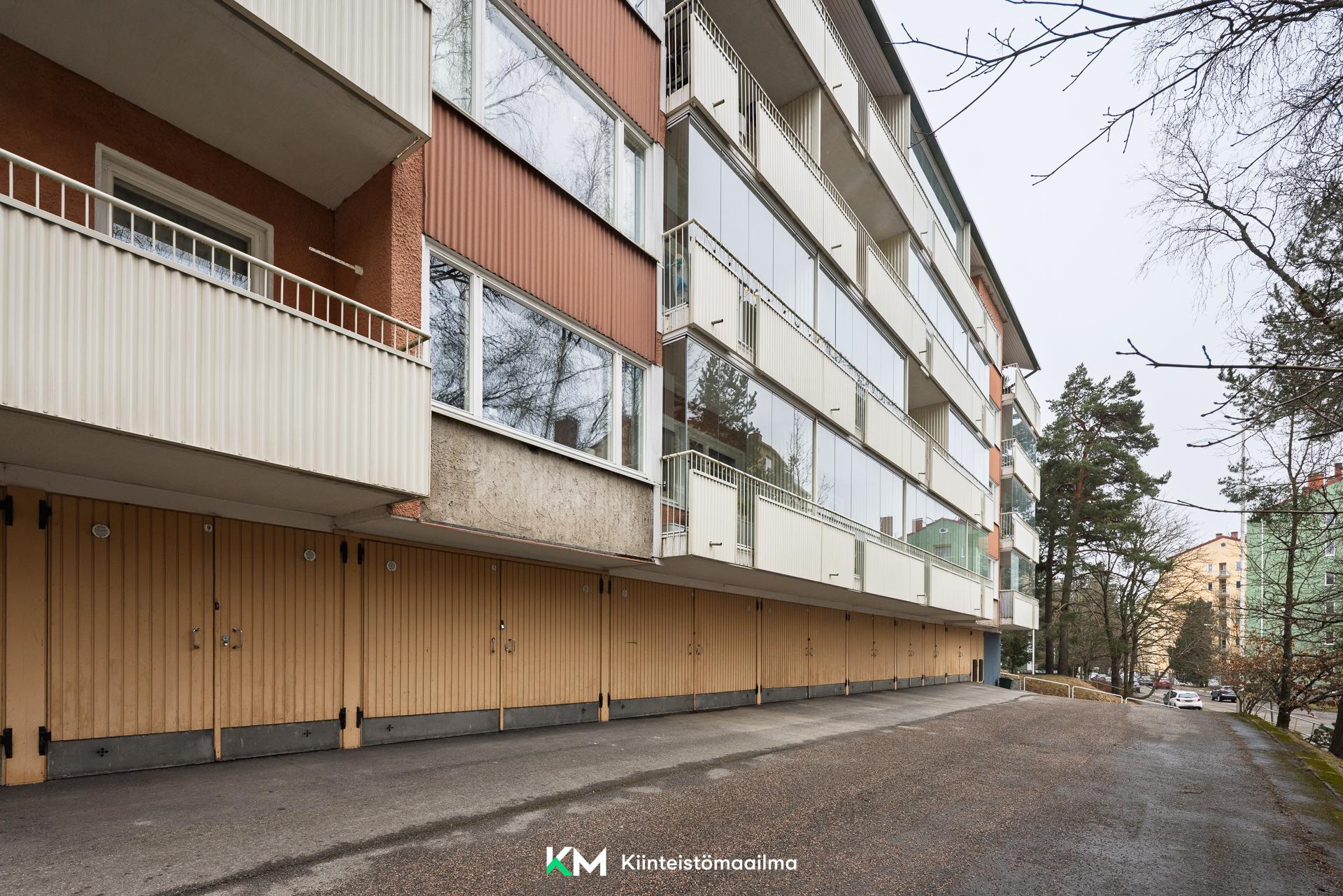 Rakuunantie 7, Munkkiniemi, Helsinki