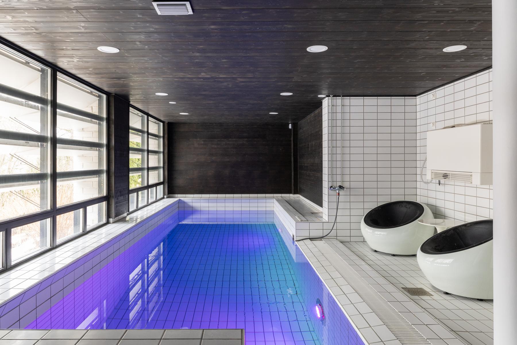 Alakerran uima-allasosasto