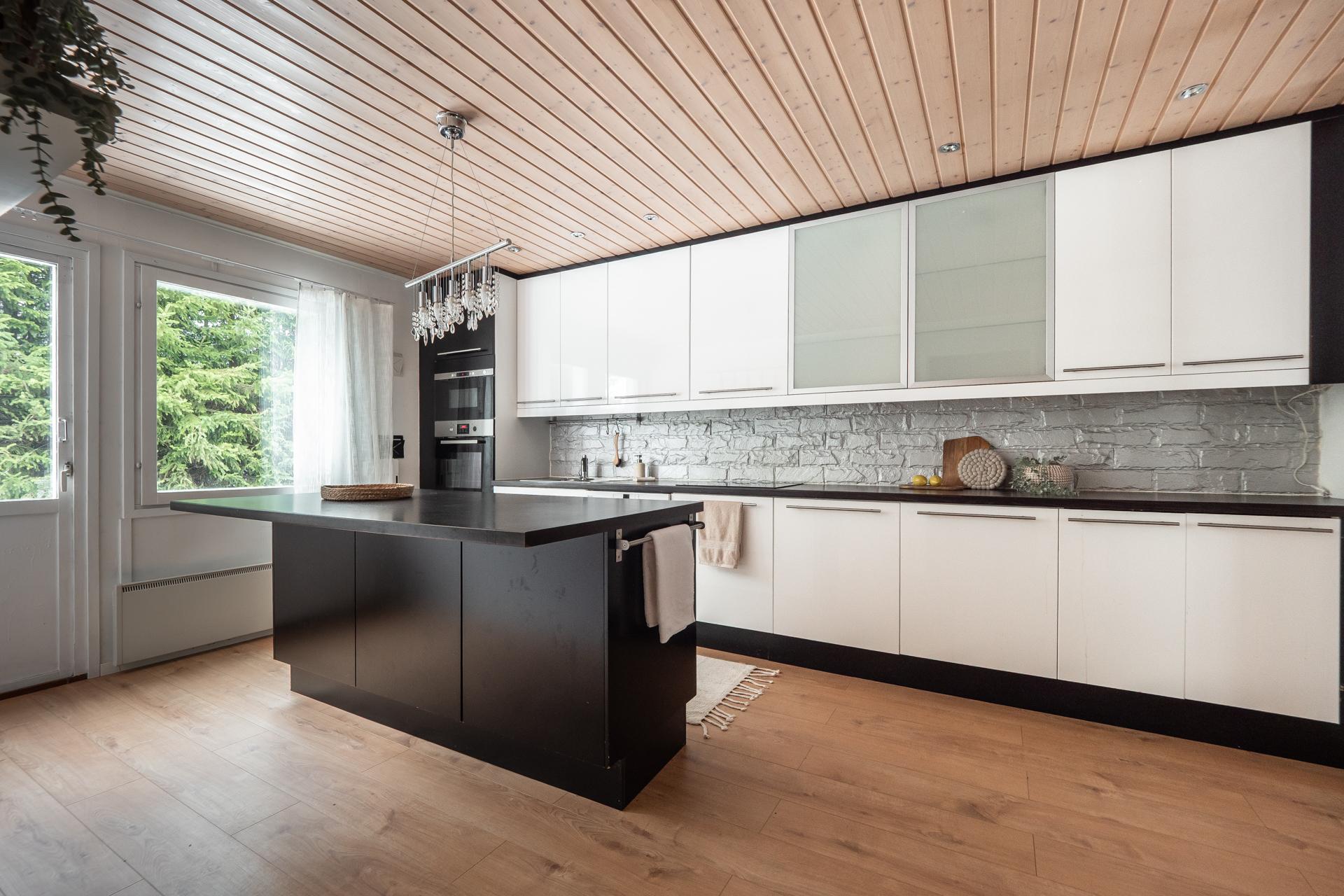 Oritputaantie 35, Iinatti, Oulu