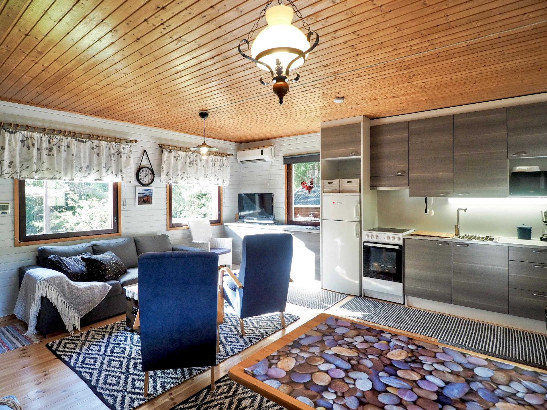 tupakeittiö, kaapistot uusittu