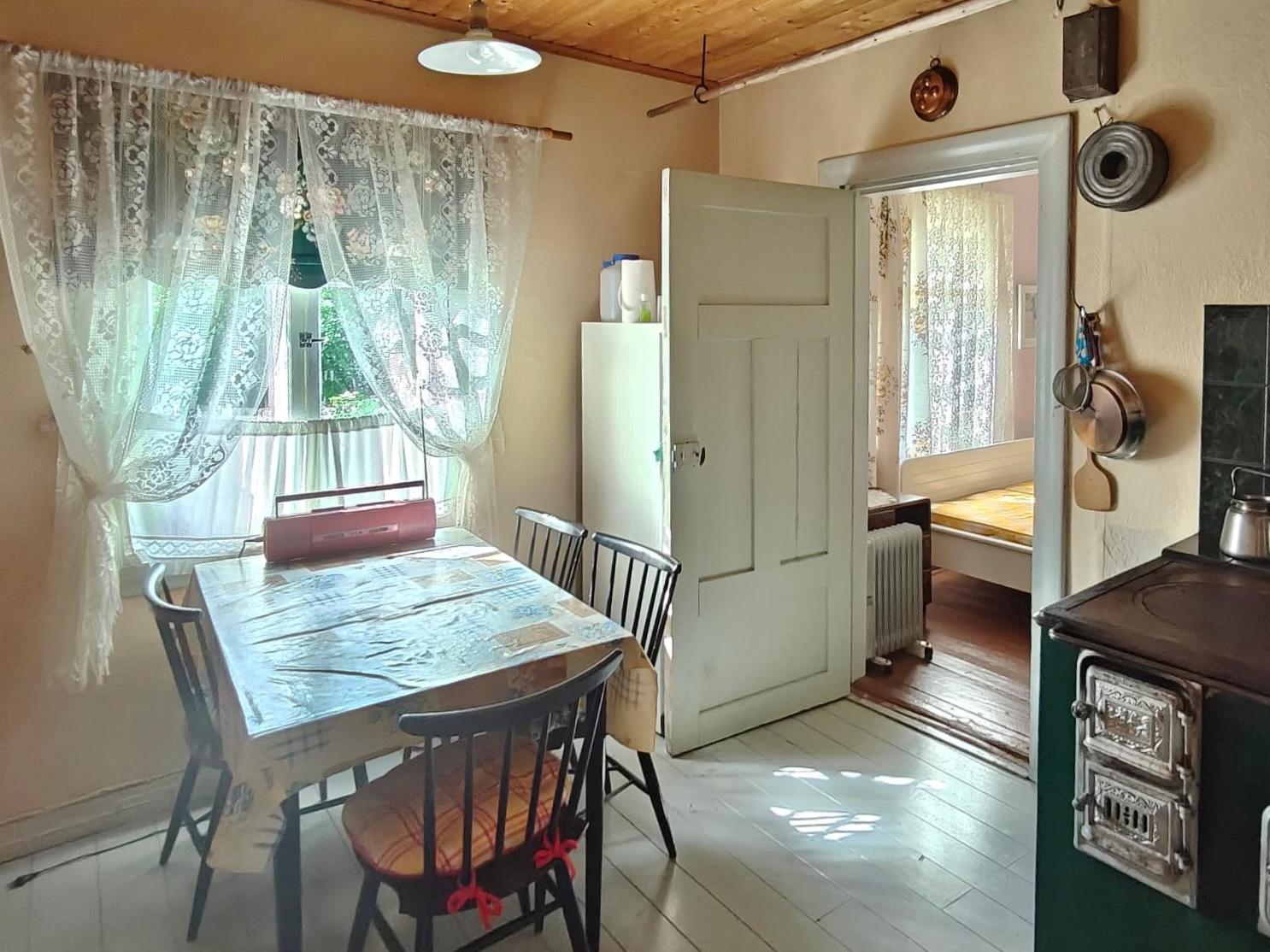 keittiössä puuliesi