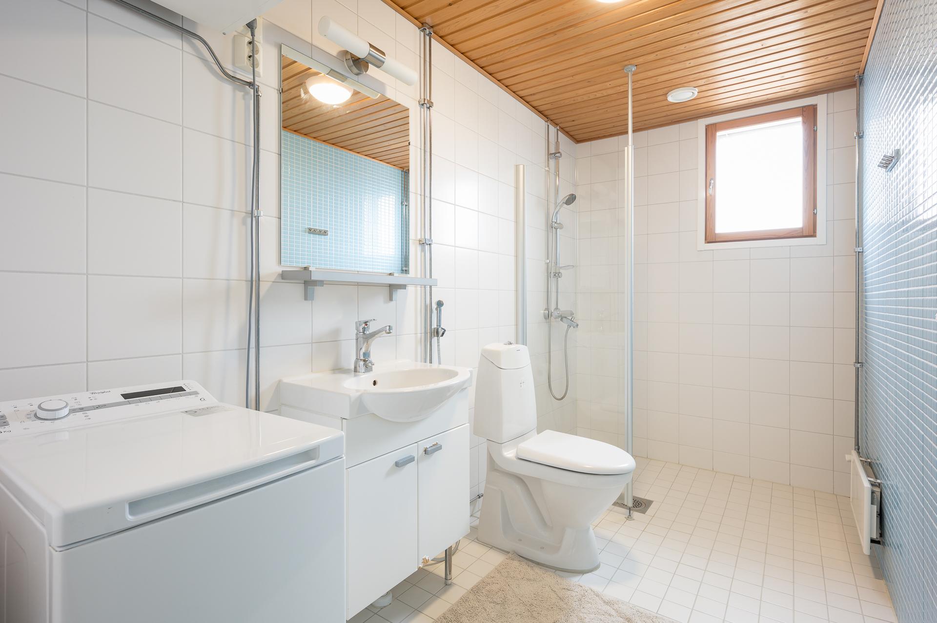 Tarhurintie 16, Hiekkaharju, Vantaa