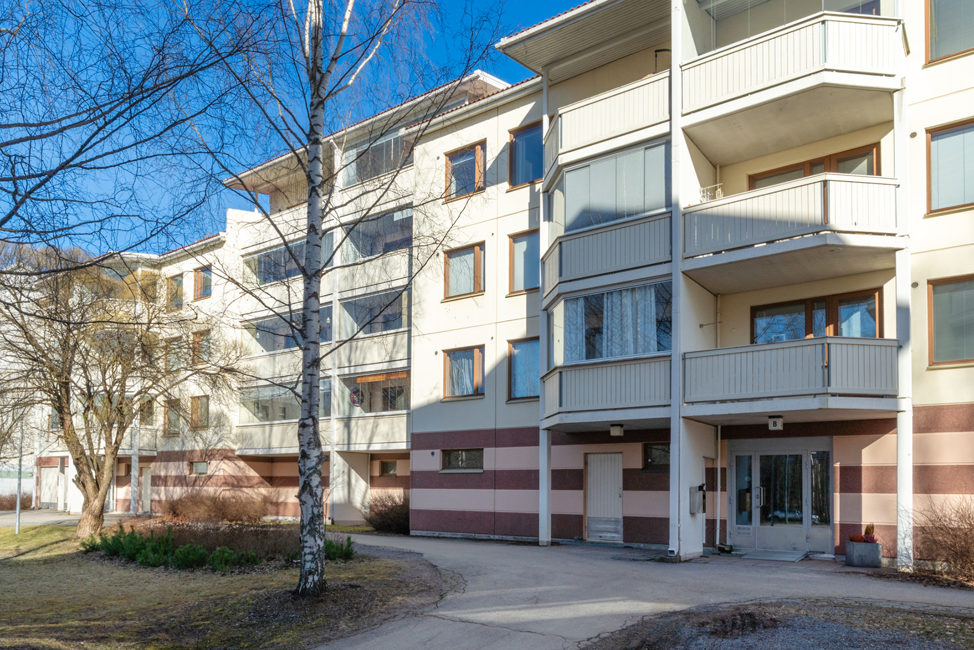 Kuormaajankatu 2, Tampere