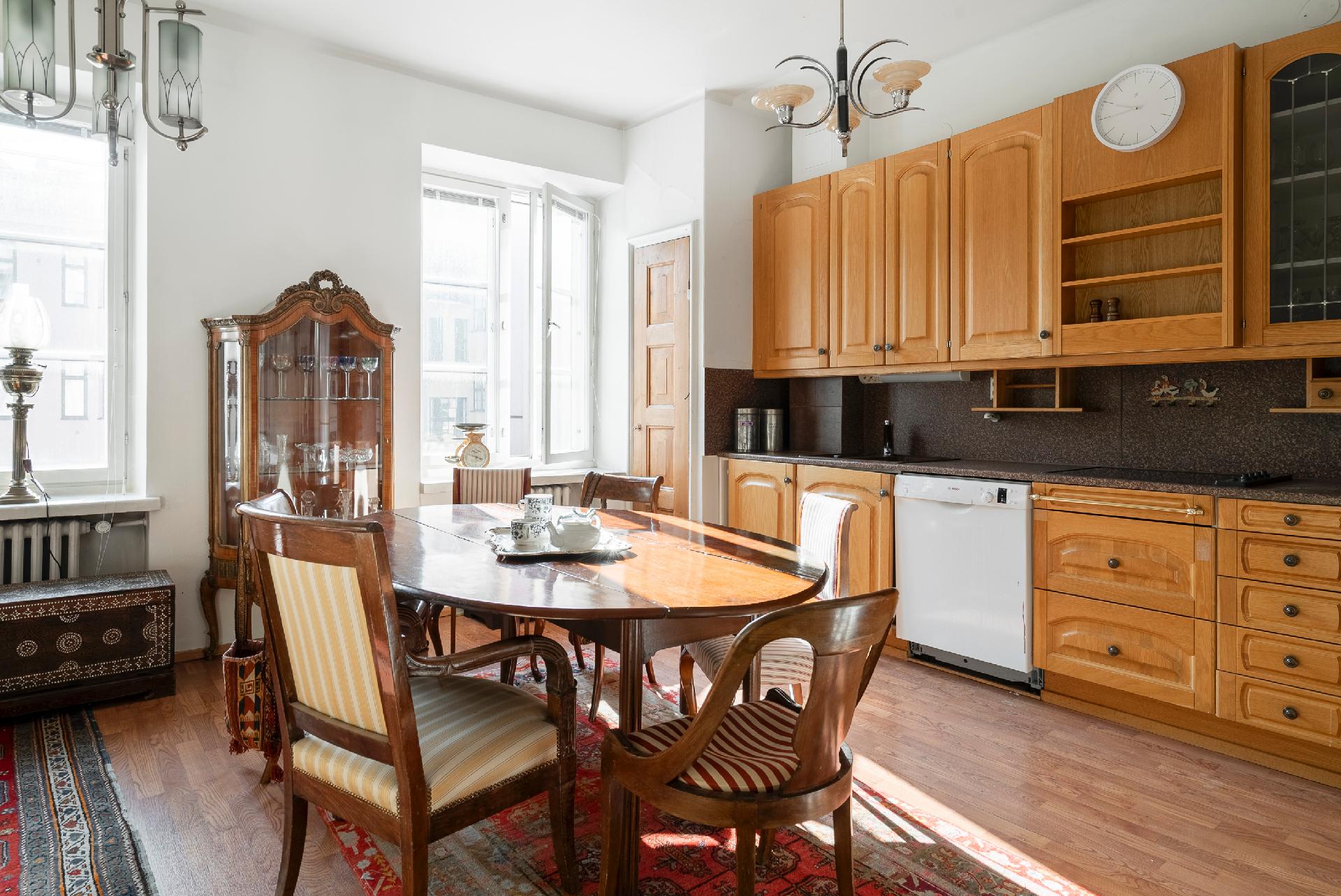 Pormestarinrinne 6, Katajanokka, Helsinki