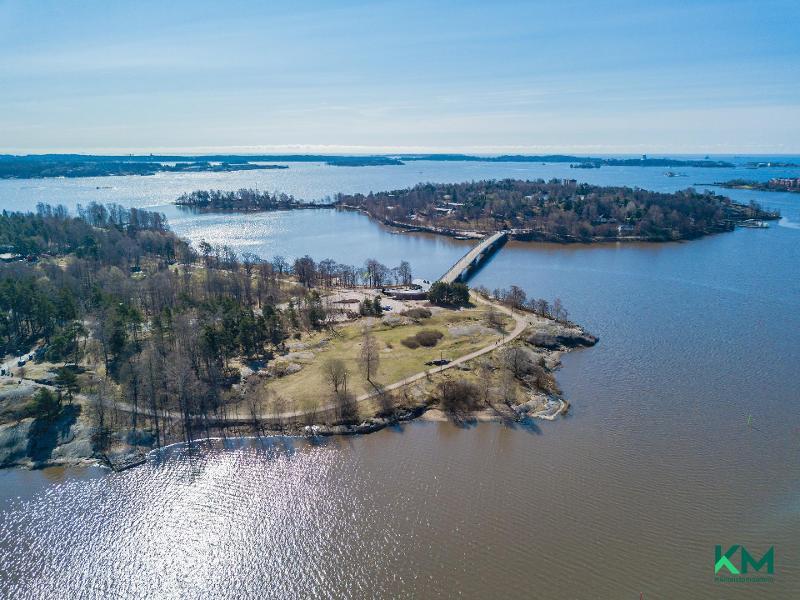 Aallonhalkoja 1, Kalasatama, Helsinki