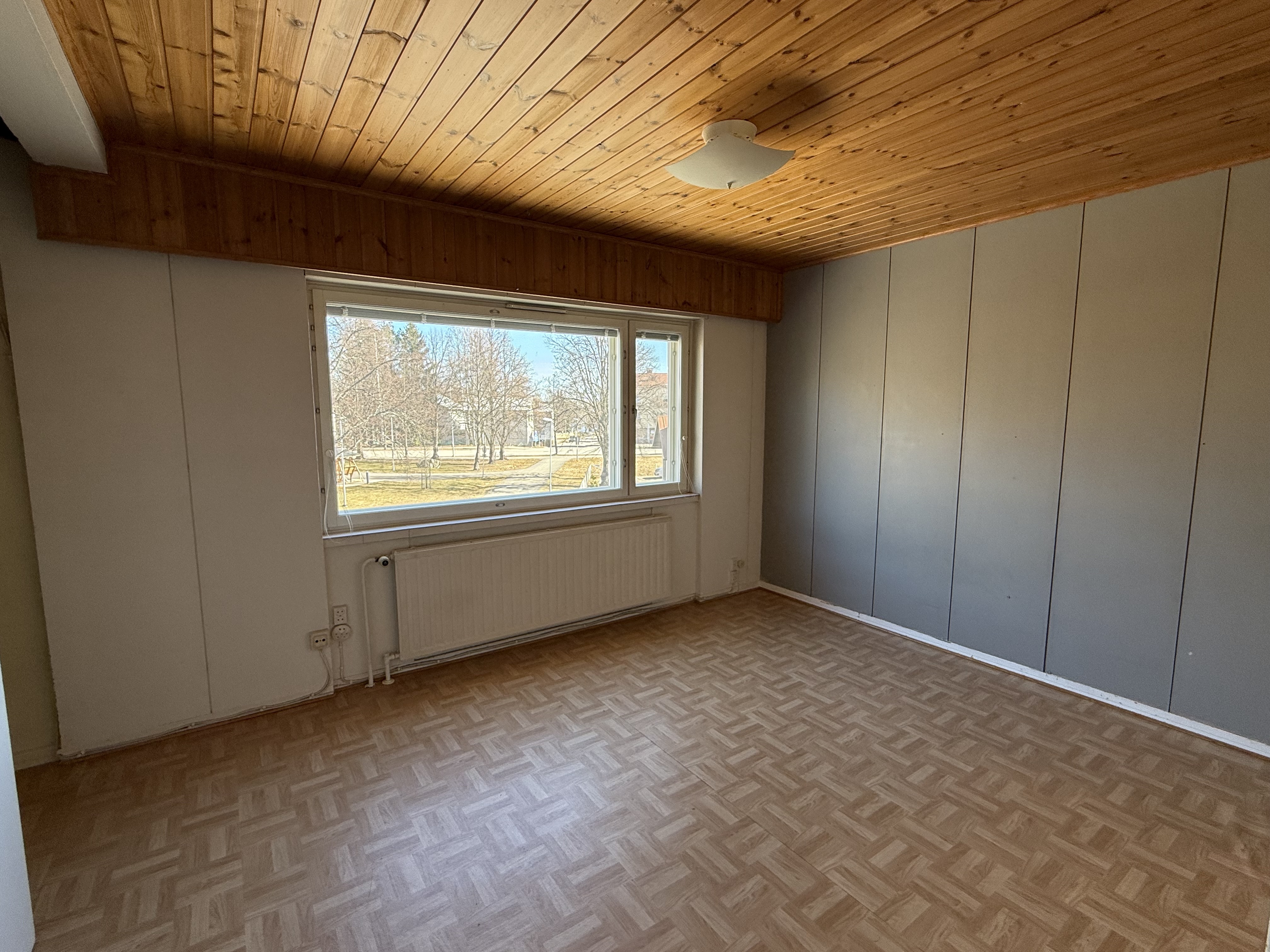 Linjurikatu 8, Taulumäki, Varkaus