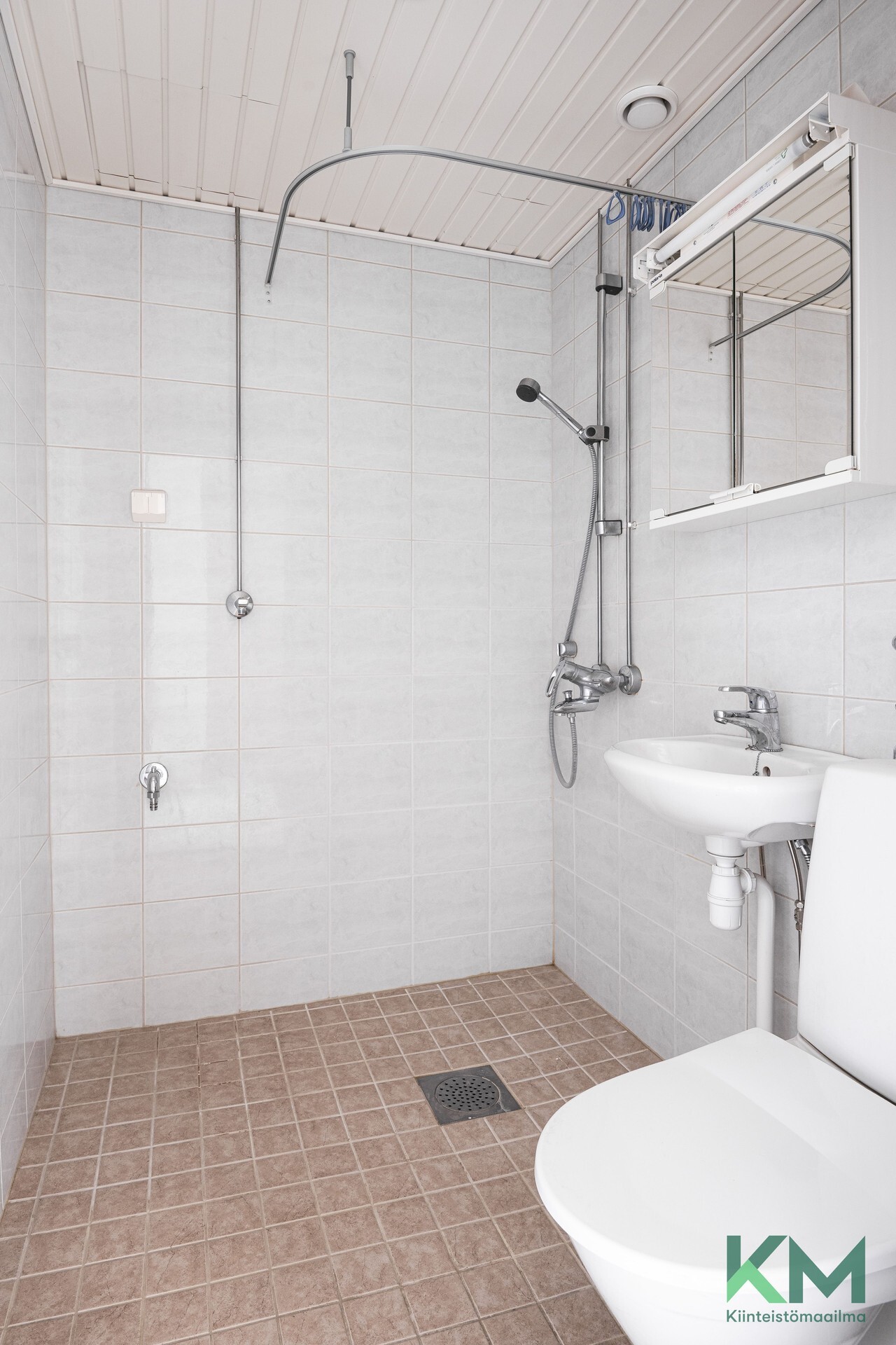 Itäinen Pitkäkatu 9, Kupittaa, Turku