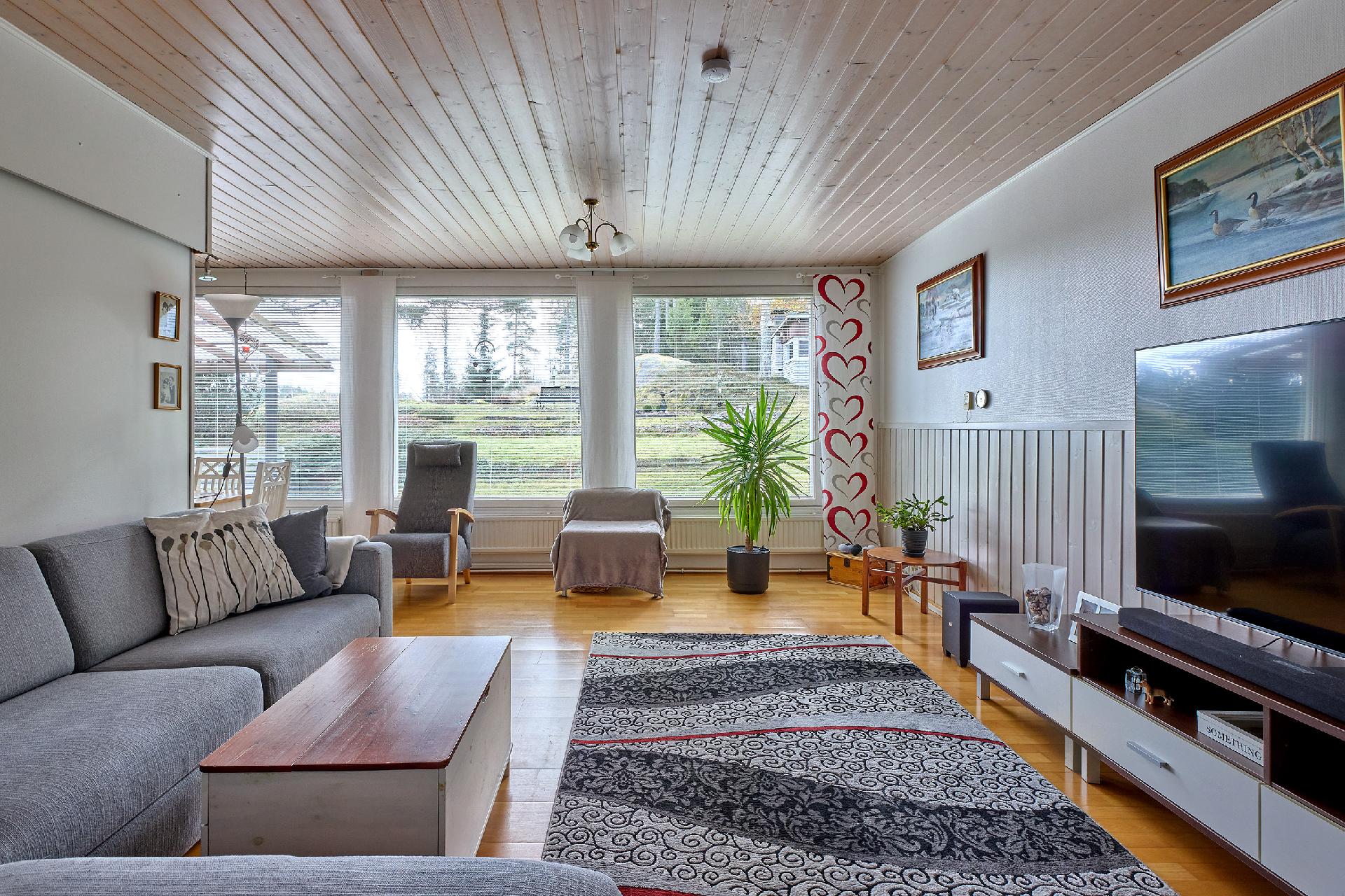 Heinilänpolku 14, Immula, Lohja